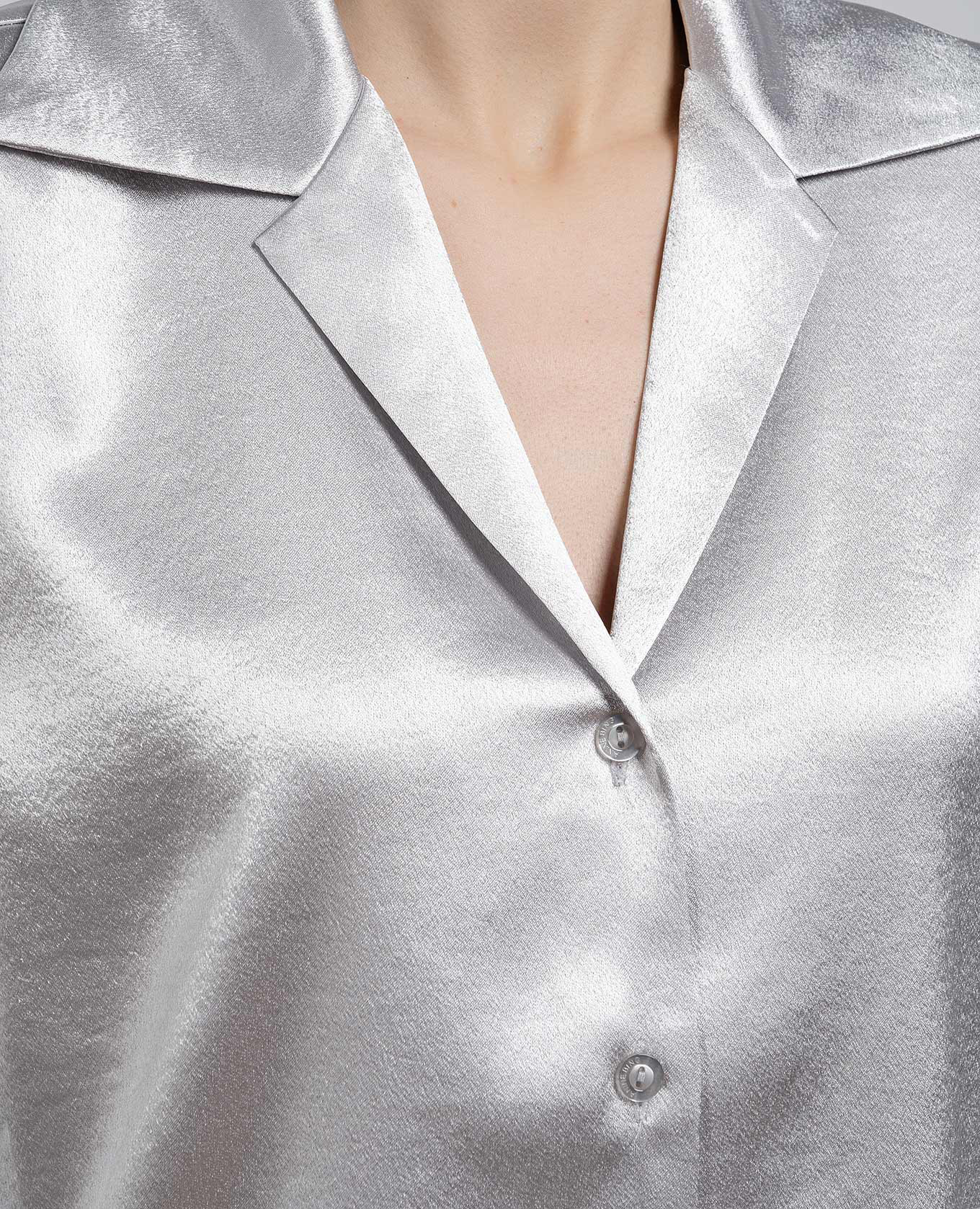 Mylah silver blouse Anine Bing
Mylah silver blouse Anine Bing