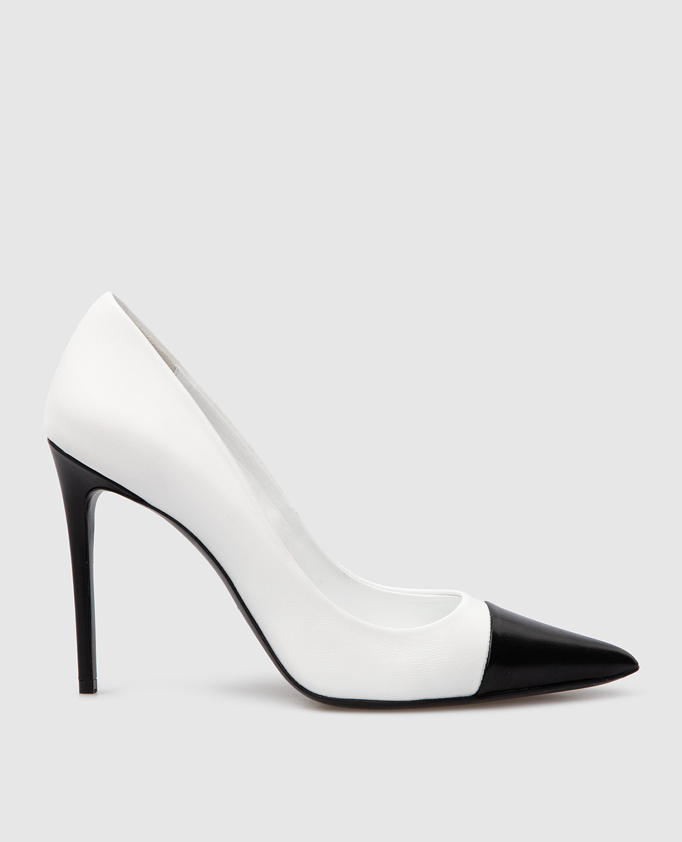 White leather pumps with contrast insert Babe Pay Pls
White leather pumps with contrast insert Babe Pay Pls