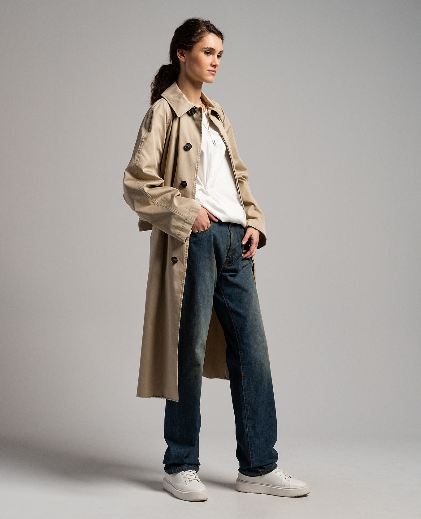 Blue jeans with a distressed effect Maison Margiela
Blue jeans with a distressed effect Maison Margiela