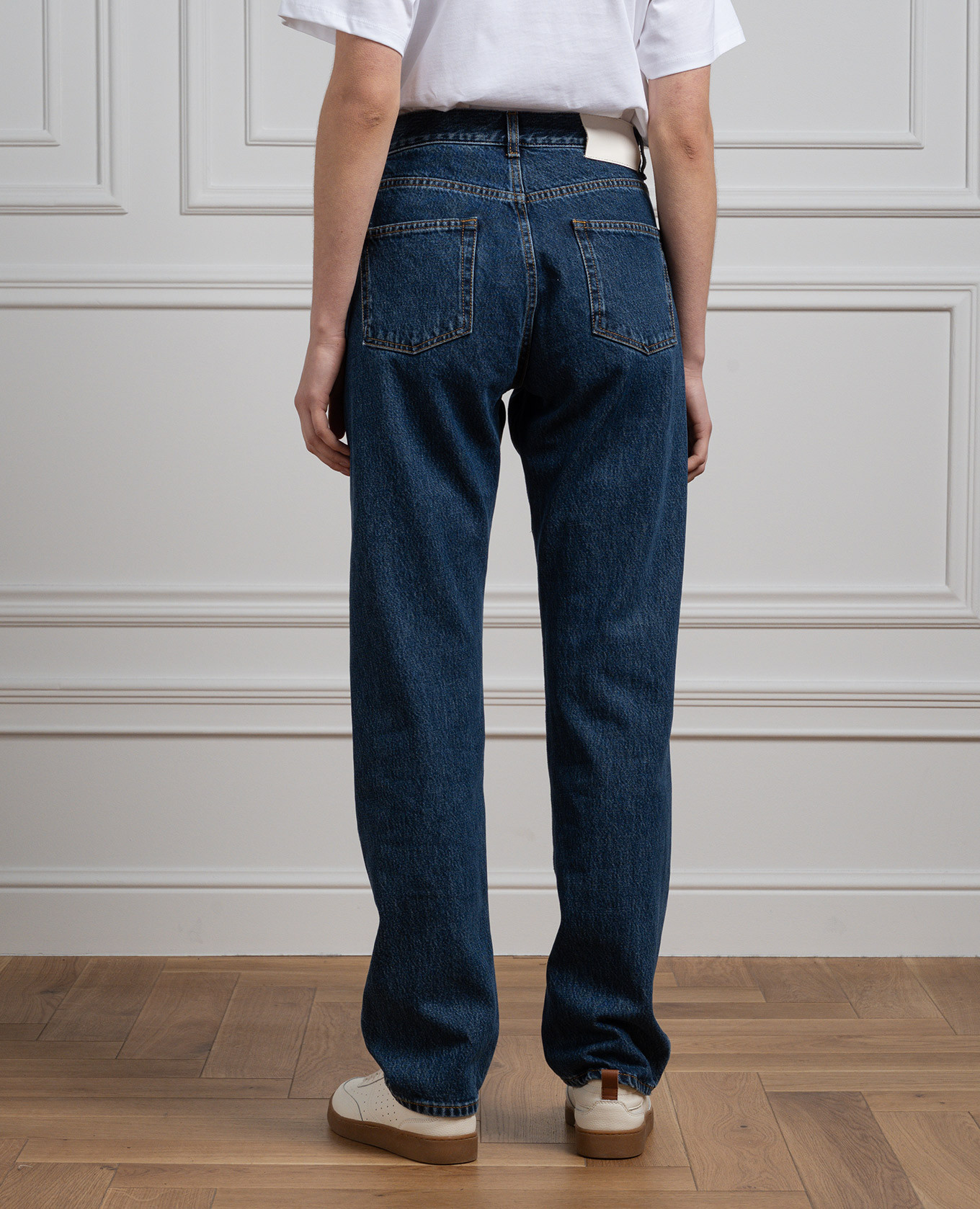 

Wular blue jeans with logo patch Lou Lou Studio