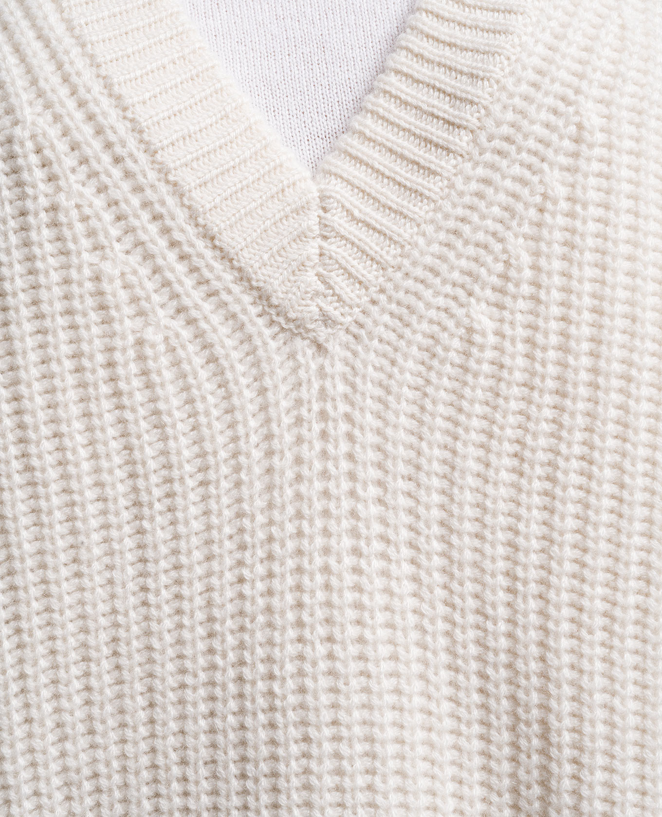 

Raine white cashmere vest LISA YANG
