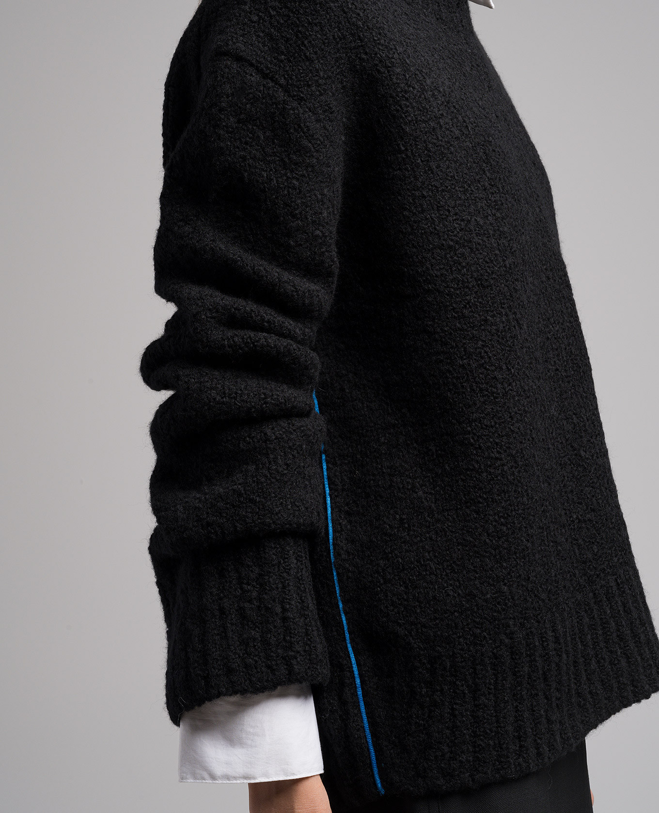 

Black sweater with contrasting trim Helmut Lang