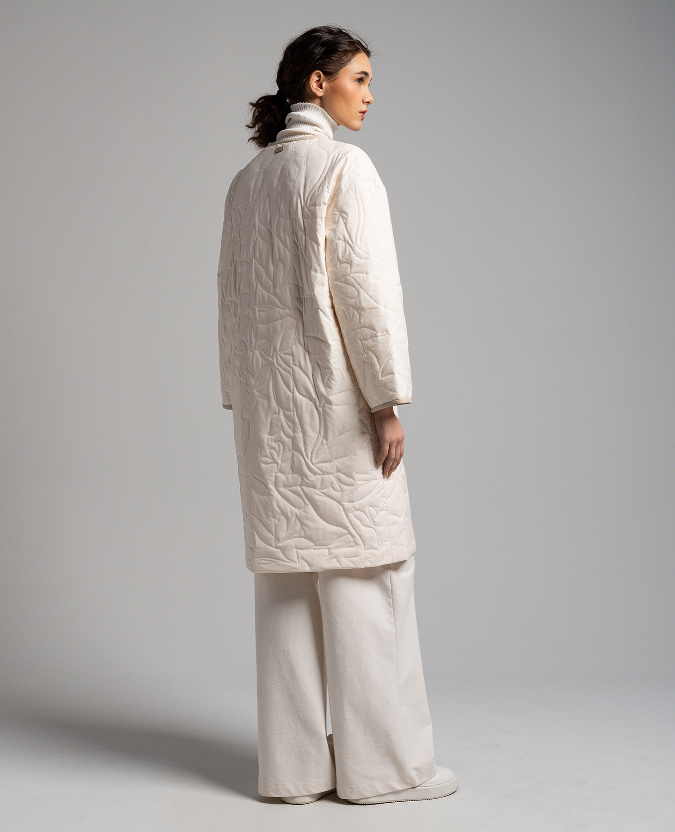

Beige quilted coat with leather inserts Agnona