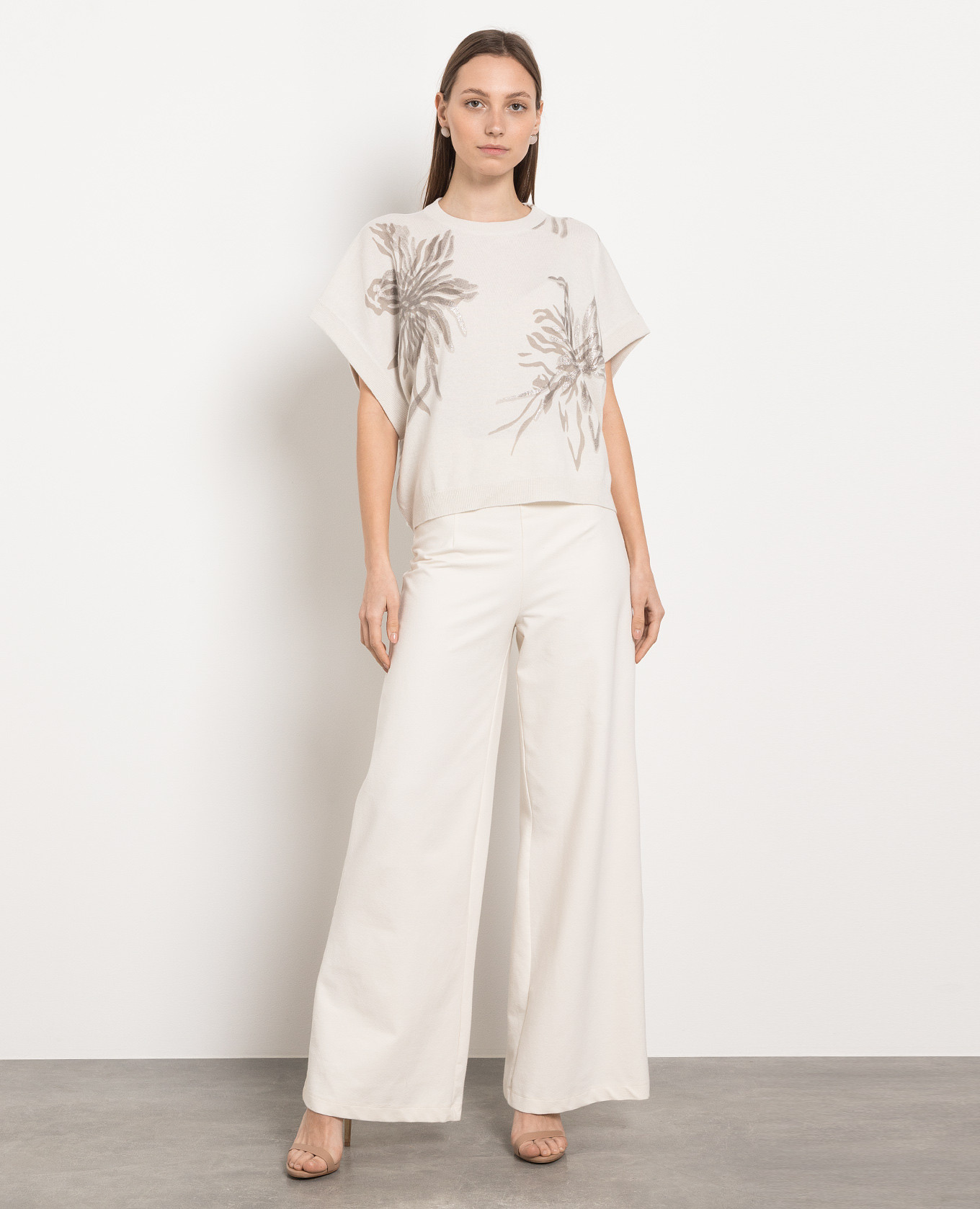 

Beige jumper with floral print Brunello Cucinelli