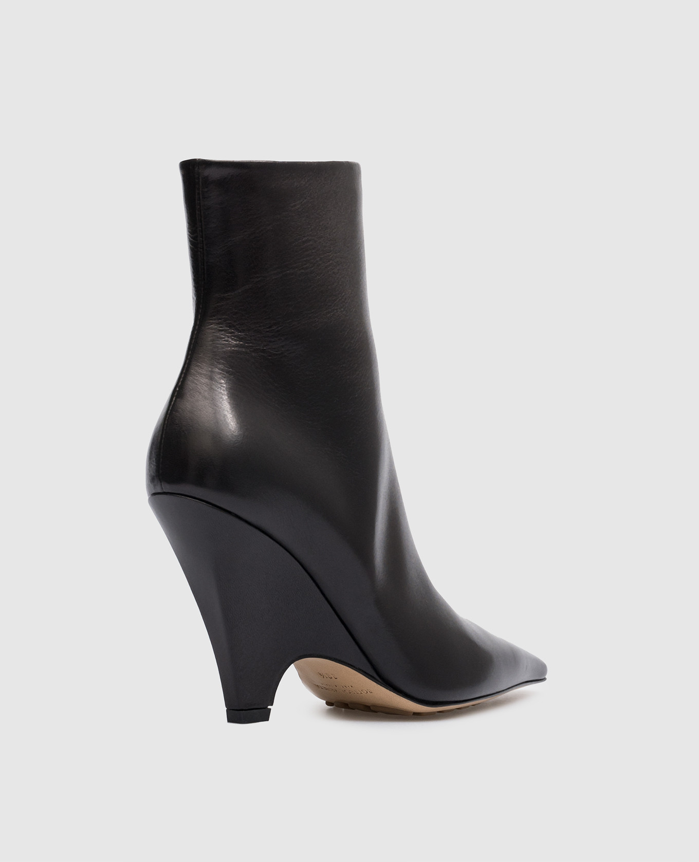 

Black leather ankle boots Bottega Veneta