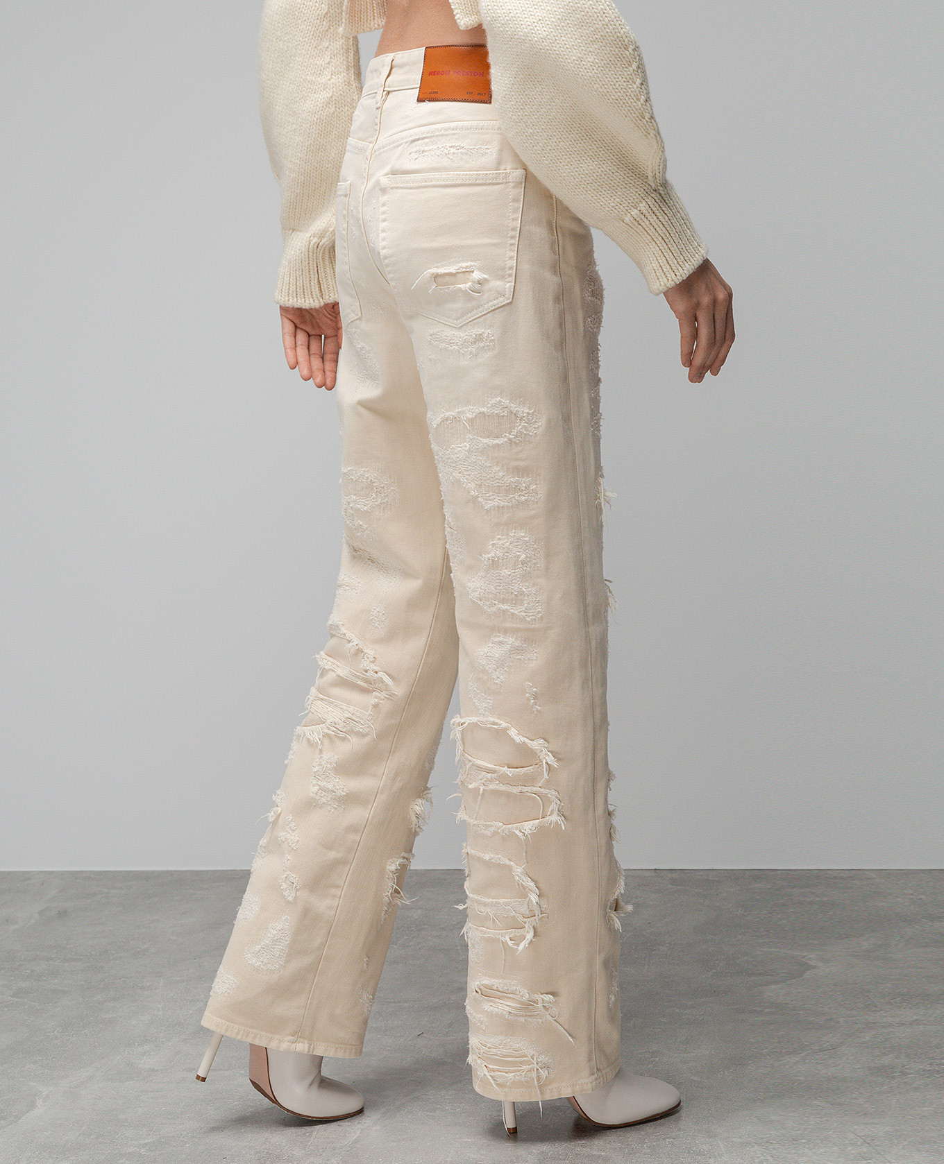 

Beige jeans with holes Heron Preston