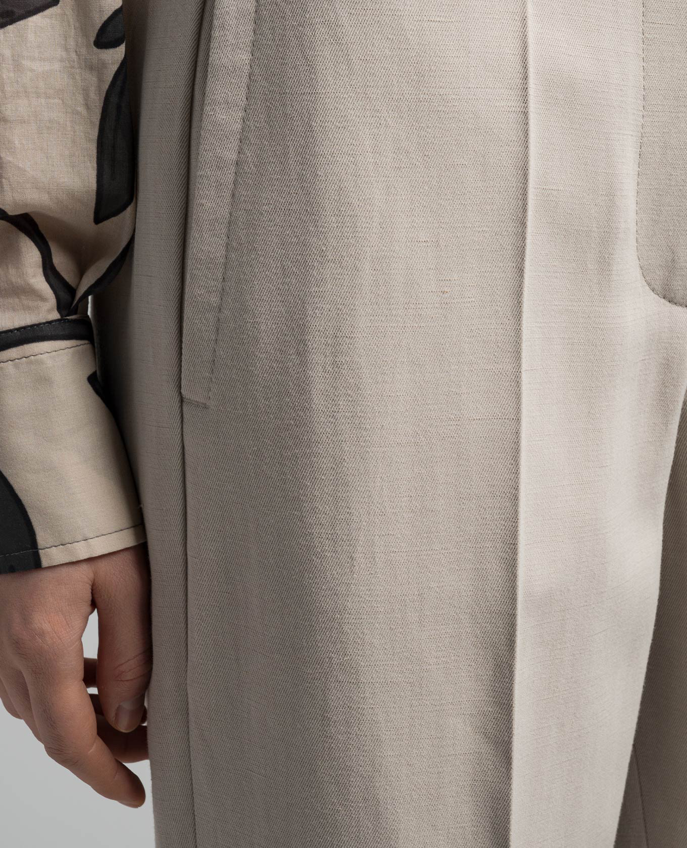 Beige linen pants with monil chain Brunello Cucinelli 5