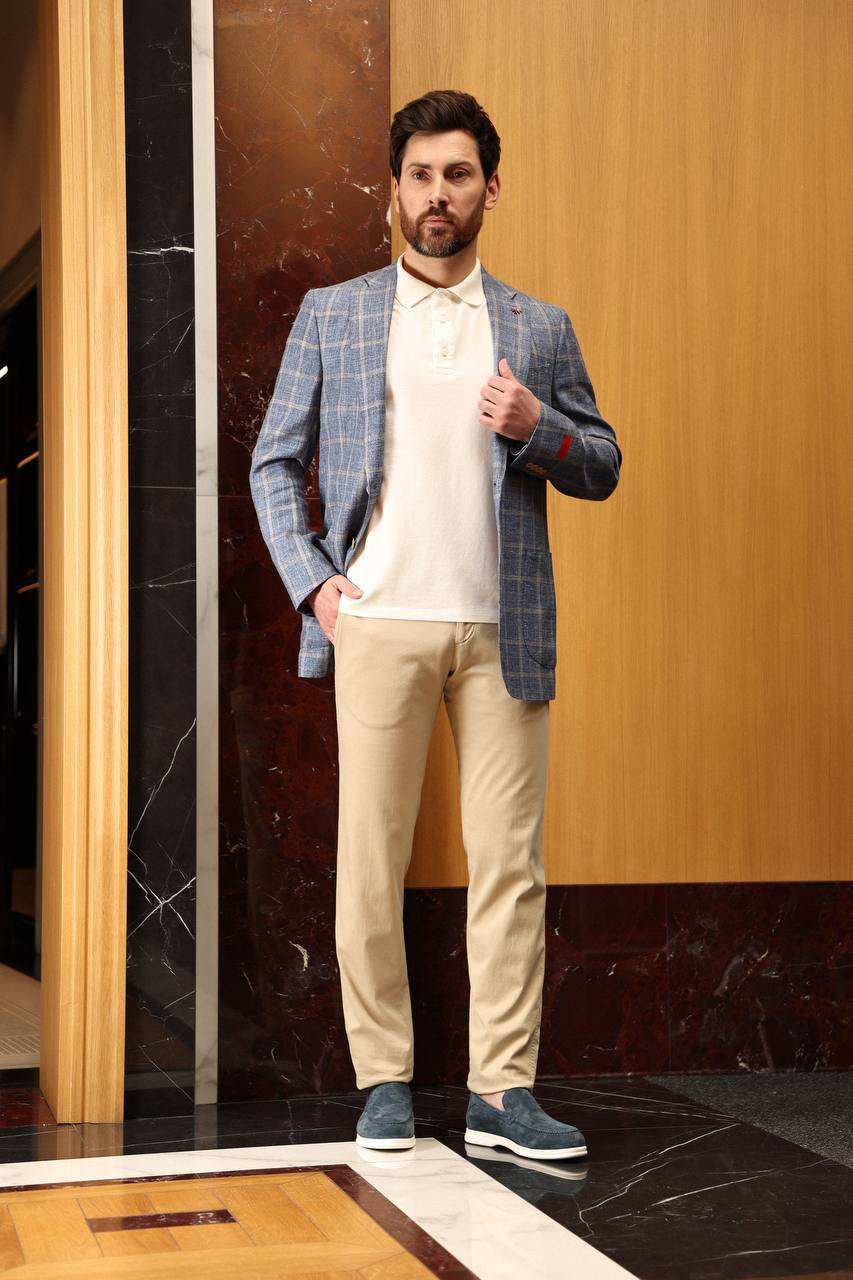 

Blue wool, silk and linen check blazer ISAIA