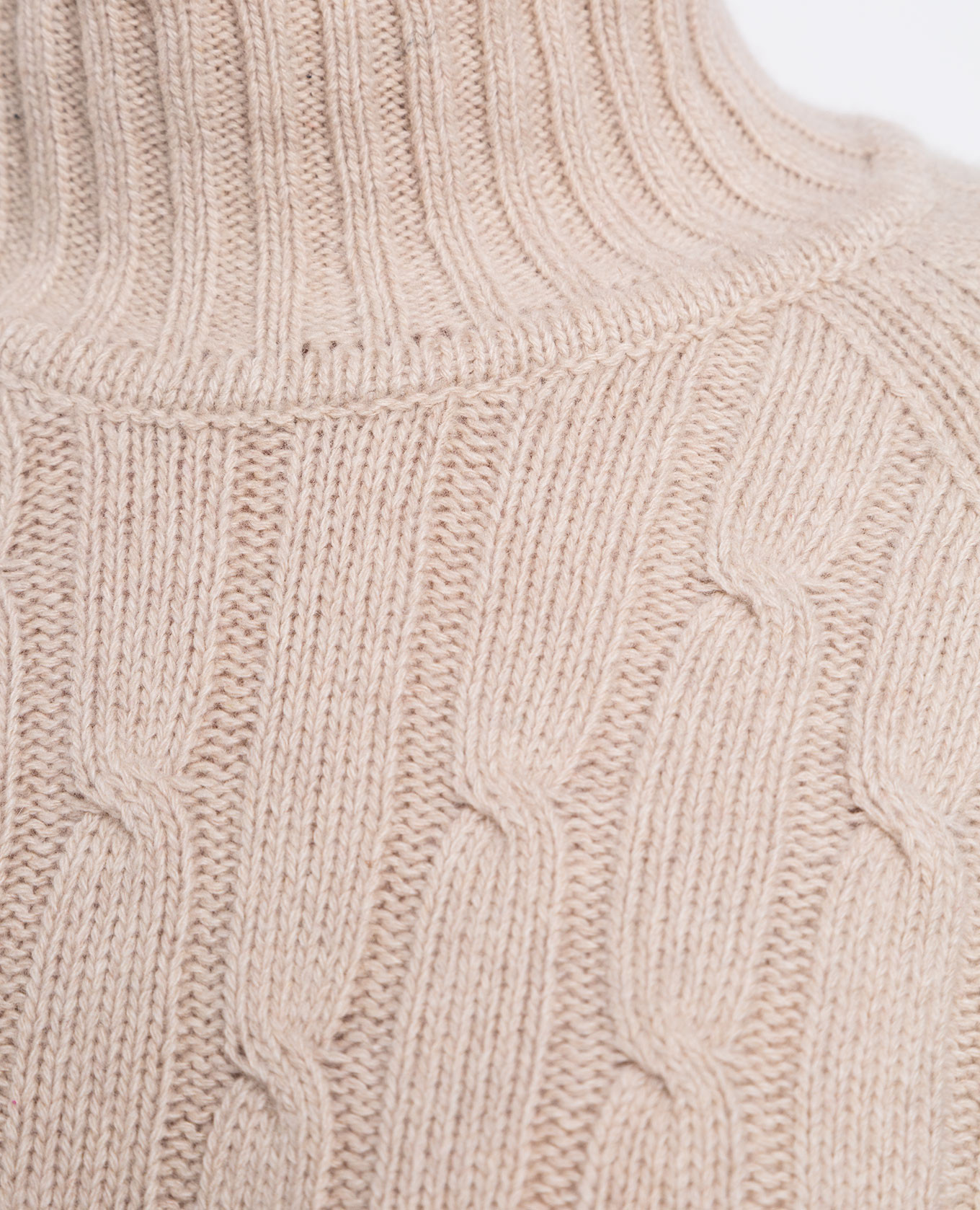 

Beige sweater made of cashmere in a textured pattern Babe Pay Pls