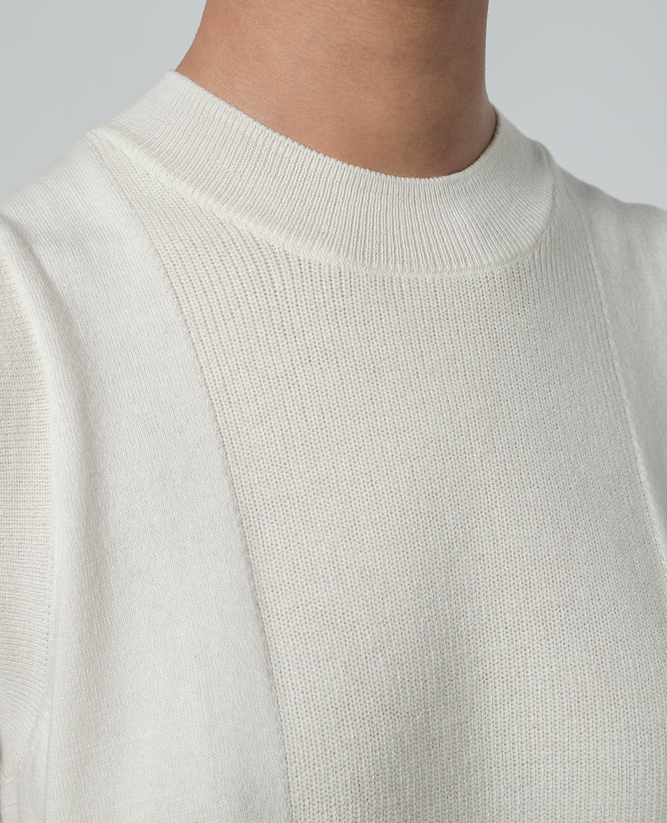 White vest CEPHA with wool AERON 5