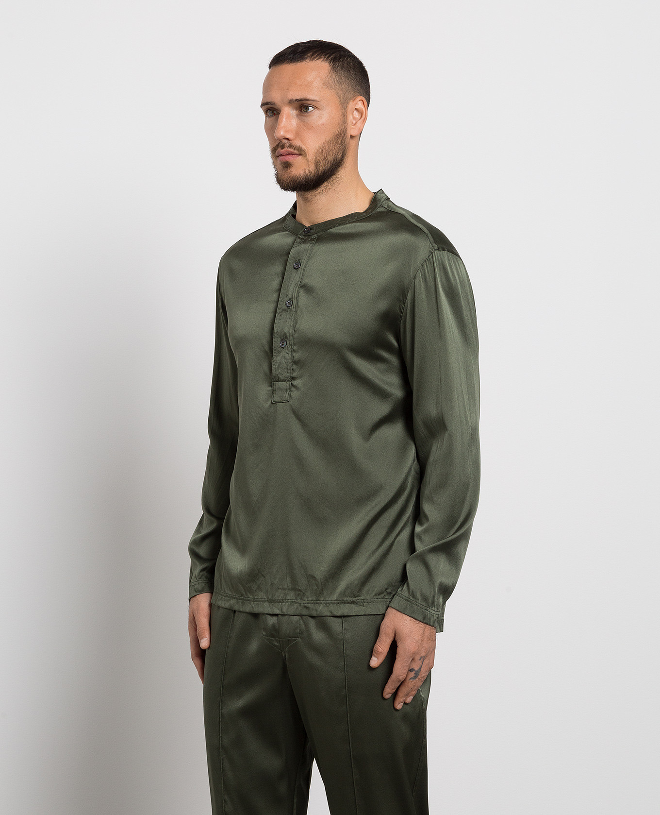 

Green silk pajama shirt Tom Ford