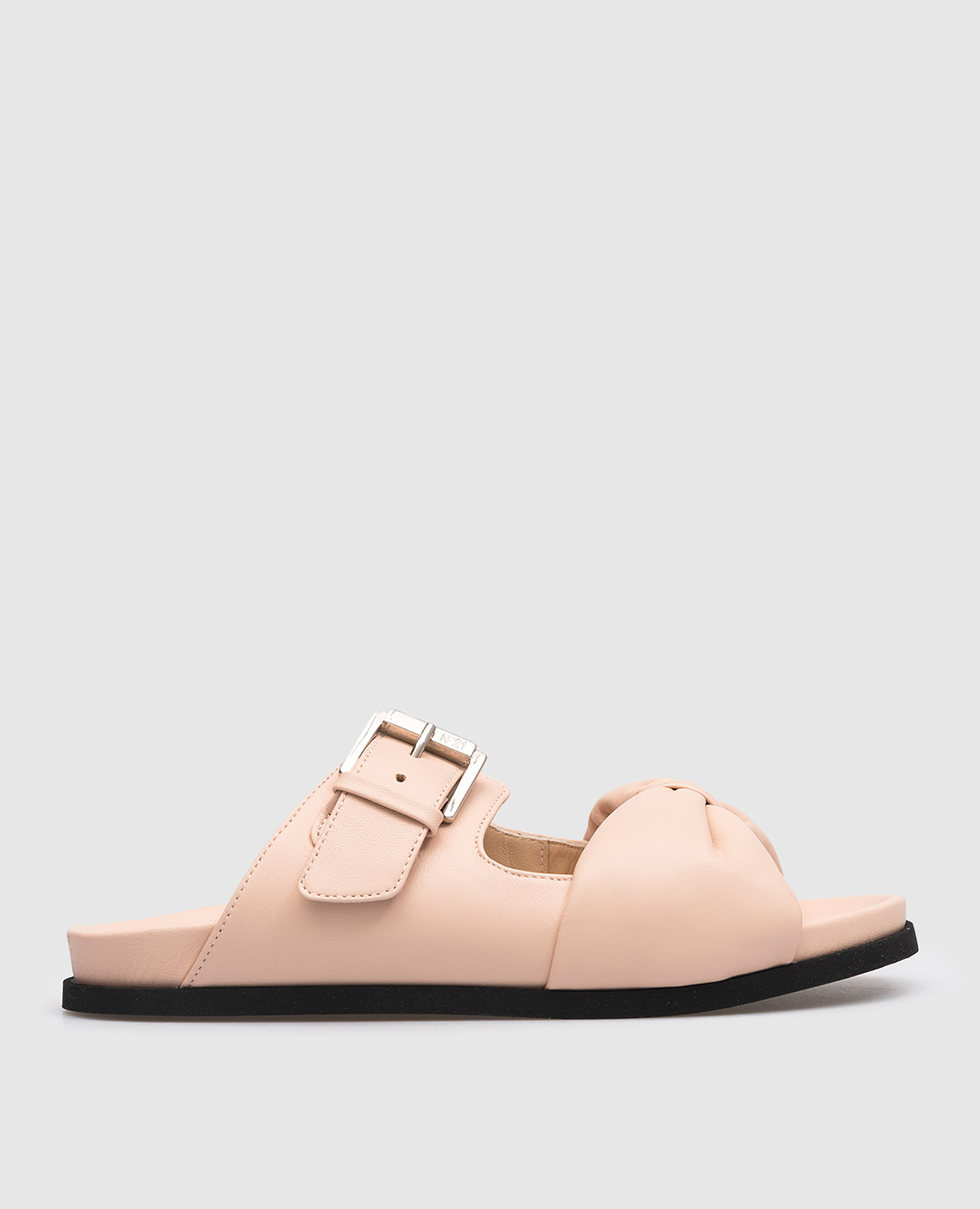 

Pink leather flip flops with a bow N21