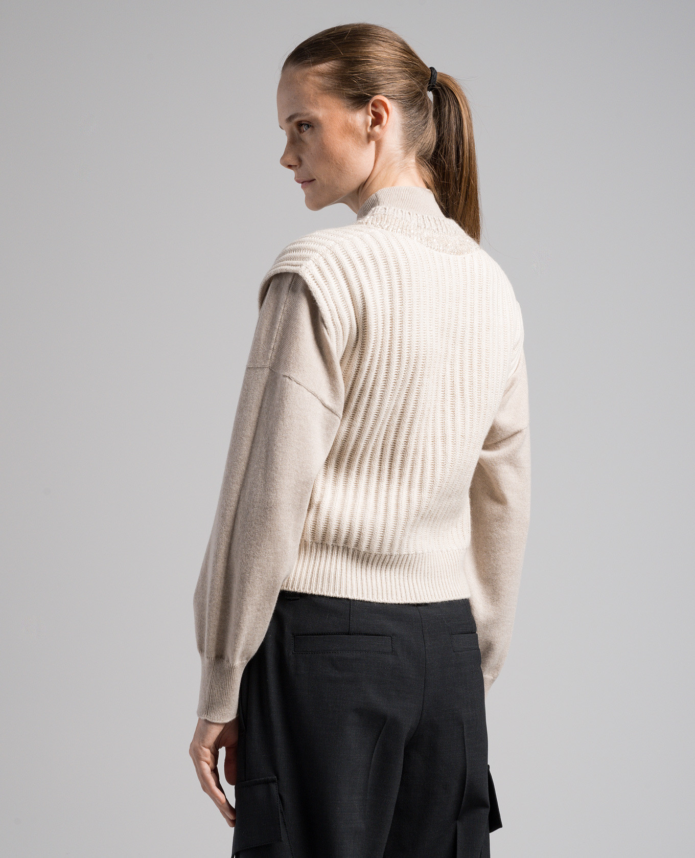 Beige vest made of cashmere in a rib with lurex and sequins Brunello Cucinelli 4