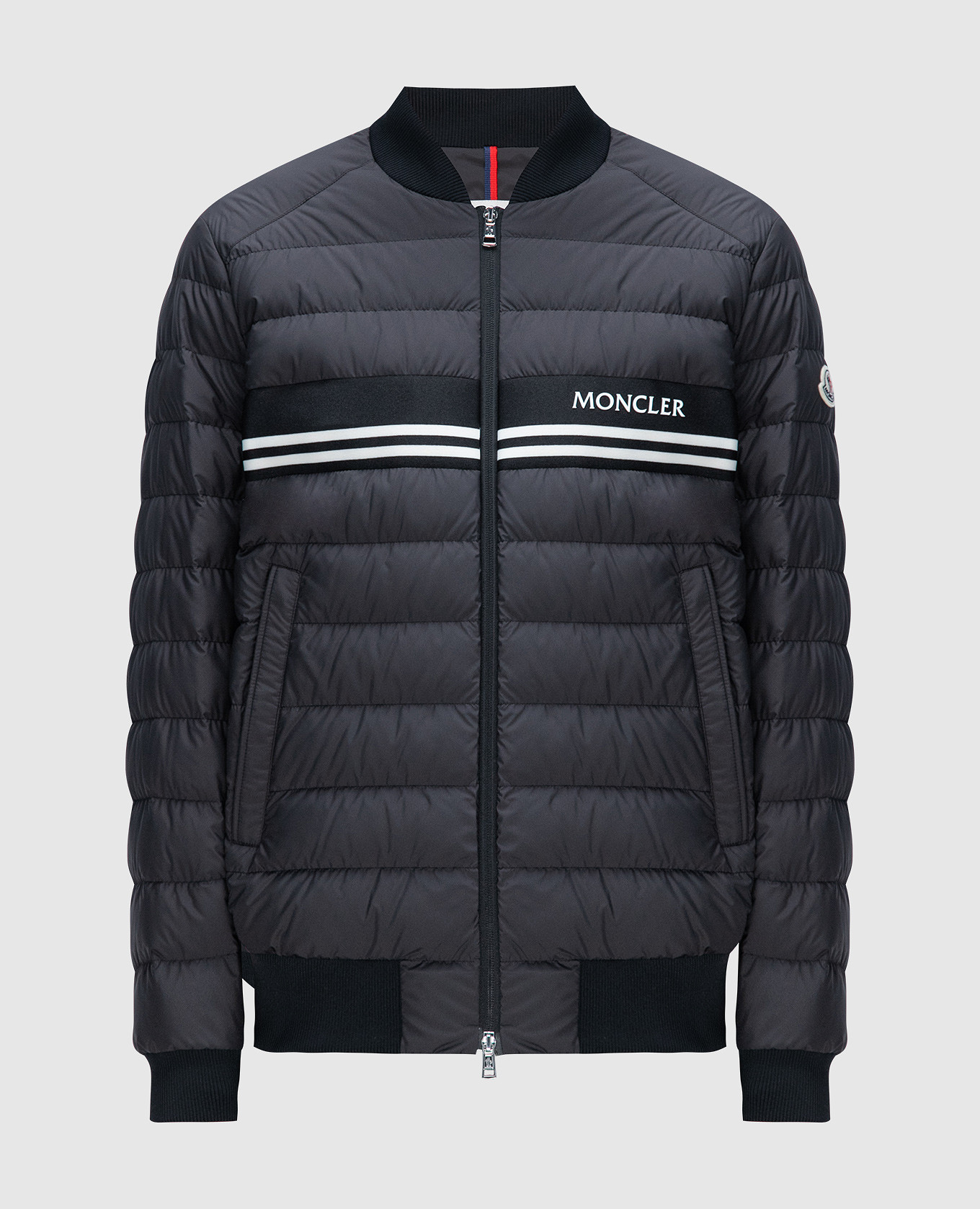 

Black down jacket with contrasting logo Moncler, Черный