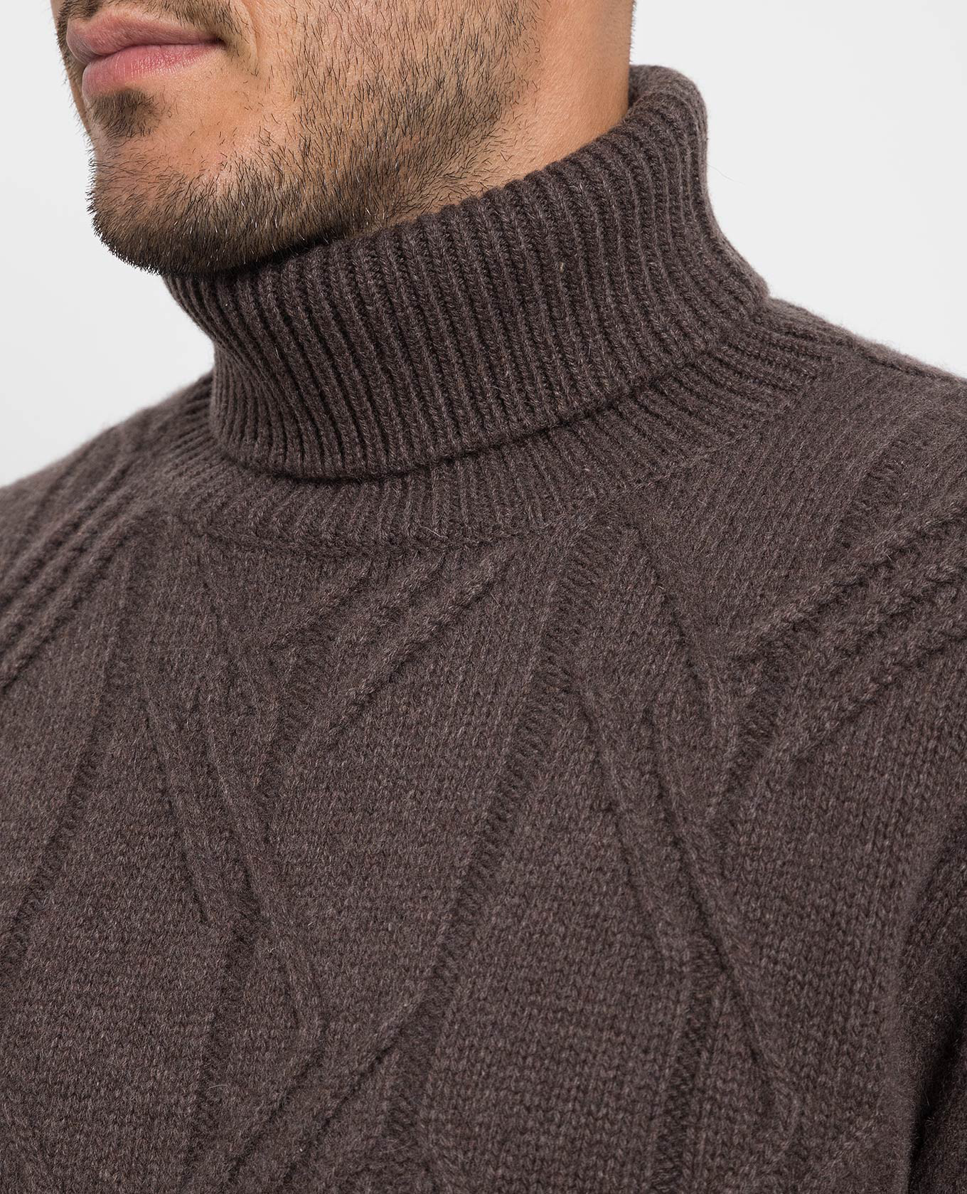 Brown sweater made of cashmere in a textured pattern Cashmere&Whiskey 5