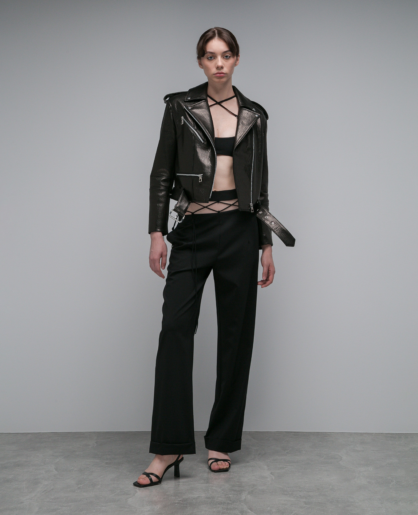 

Black pants made of wool with a cutout and lace-up Nensi Dojaka