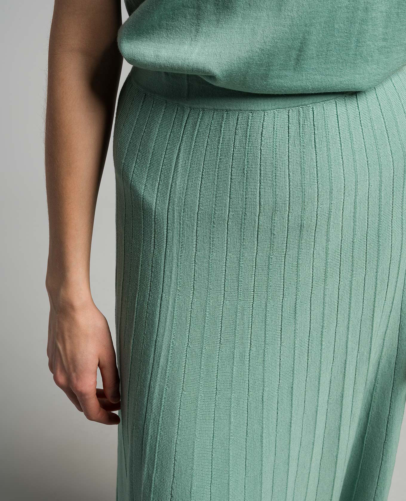 Green wool pleated top and skirt suit Babe Pay Pls 5