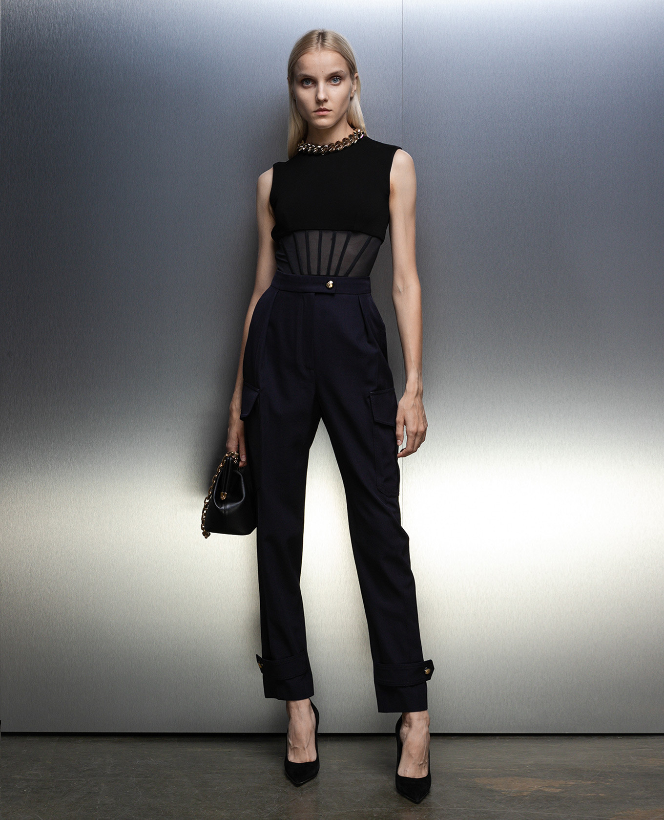 

Blue cargo pants with a high rise Alexander McQueen