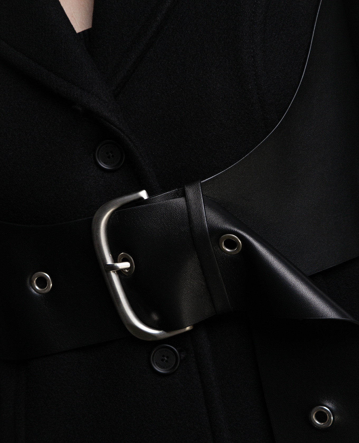 Black coat with a leather yoke Off-White 5