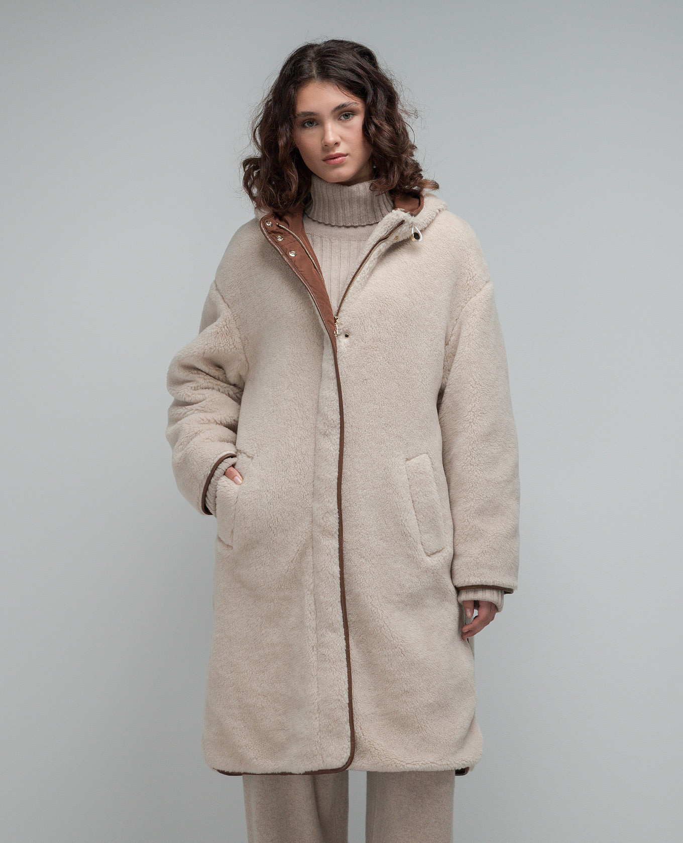 White coat with leather inserts Enrico Mandelli 3