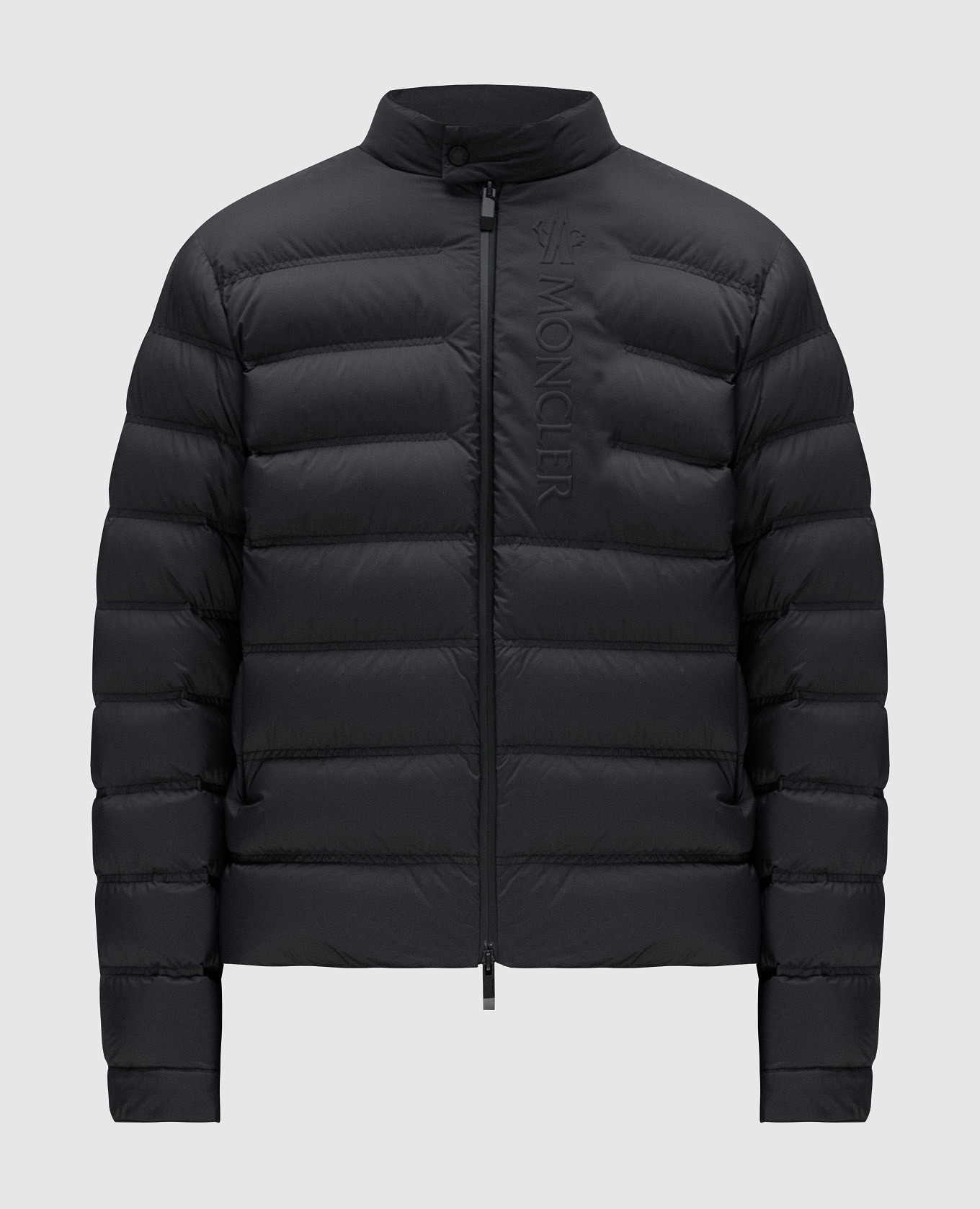 

Black down jacket with logo Moncler, Черный