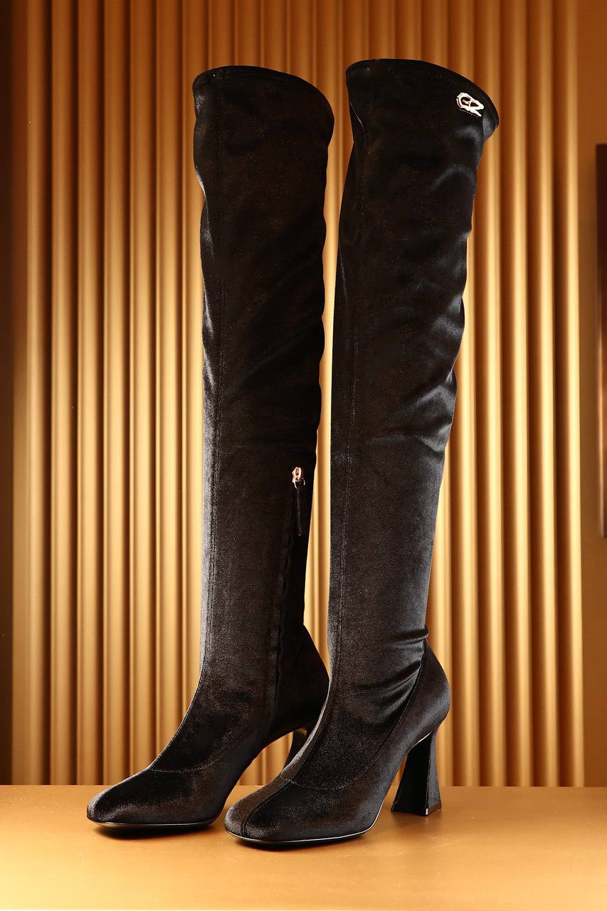 

Black Marino boots with metal logo Giuseppe Zanotti