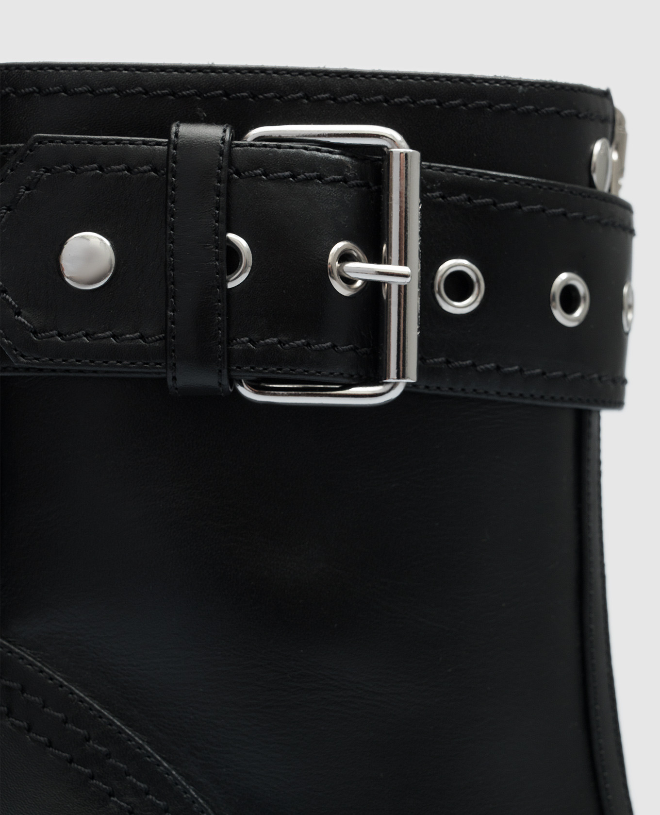 

Black leather ankle boots Alexander McQueen