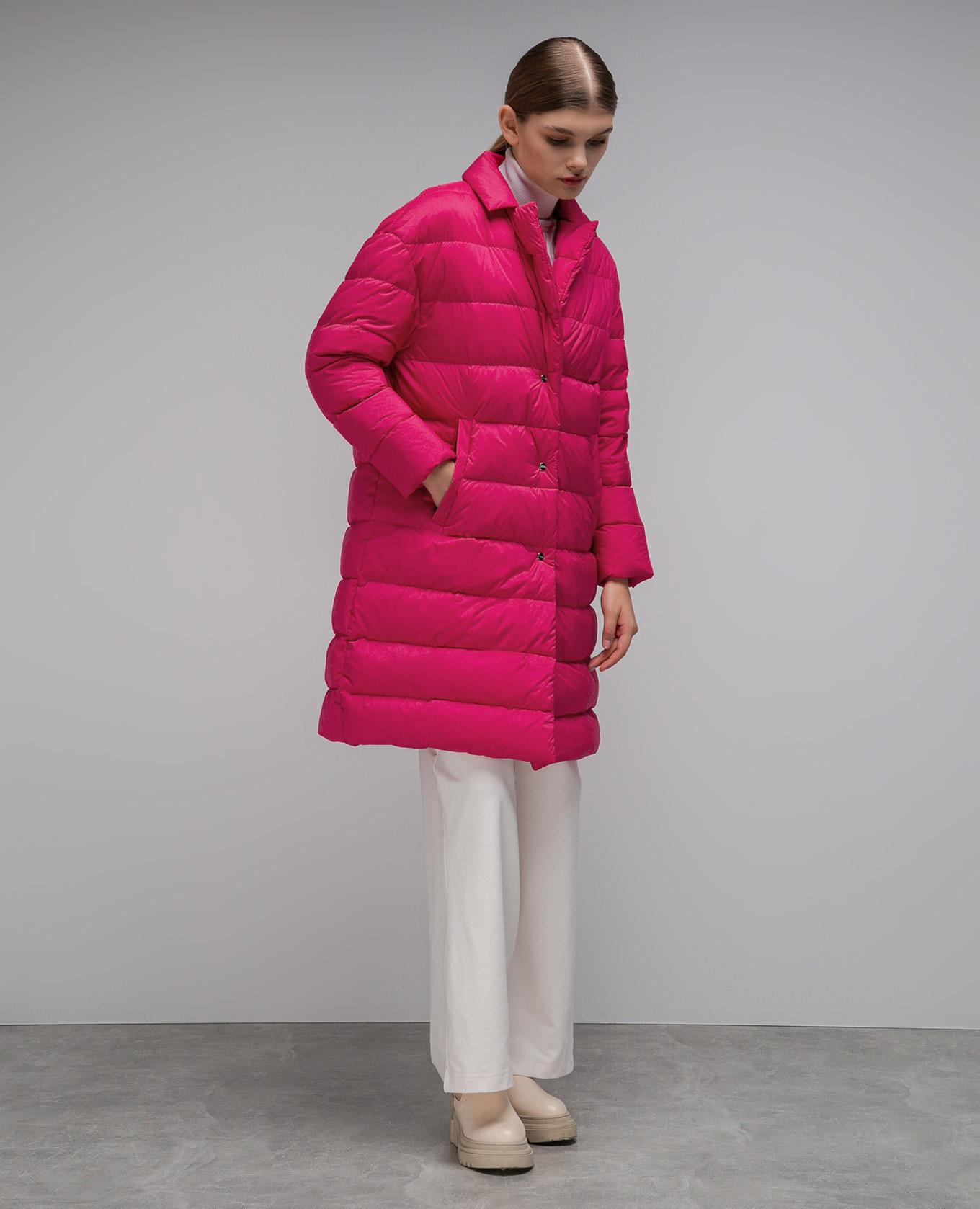 

Pink down jacket with logo Herno