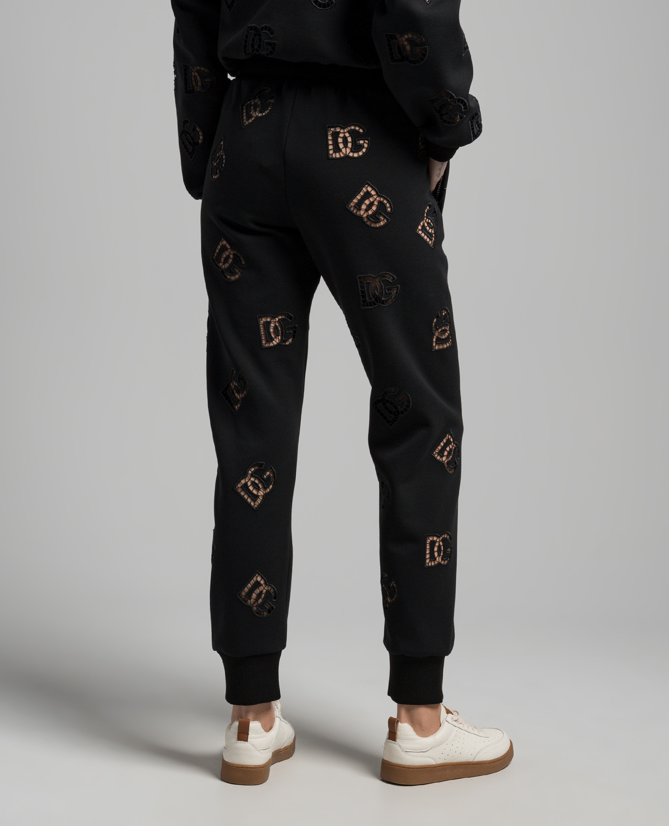Black joggers with logo embroidery Dolce&Gabbana 4