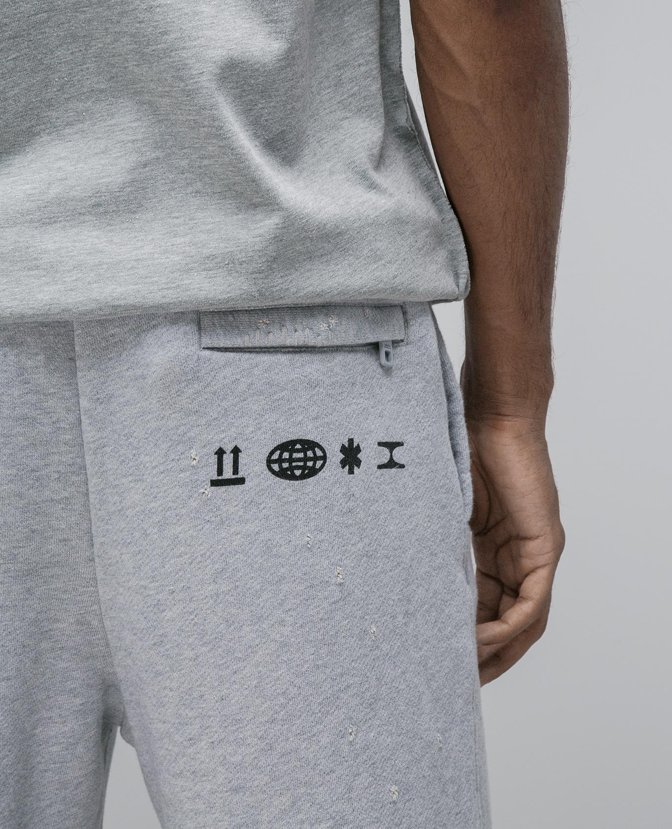 Gray sweatpants with holes and a print Dolce&Gabbana 5