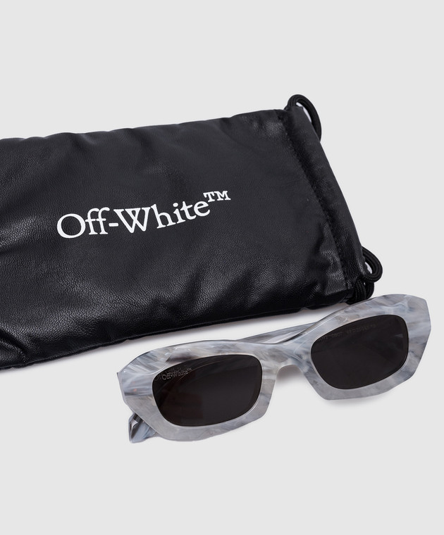 NWT Off-White Marble Cat-Eye Sunglasses - Gray/Black Off-White Roma Sunglasses 0807 Marble Grey - eye-oo.com main image 4