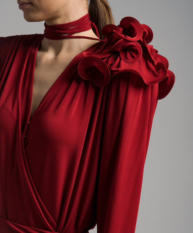 Magda Butrym - Red blouse on the scent with a brooch