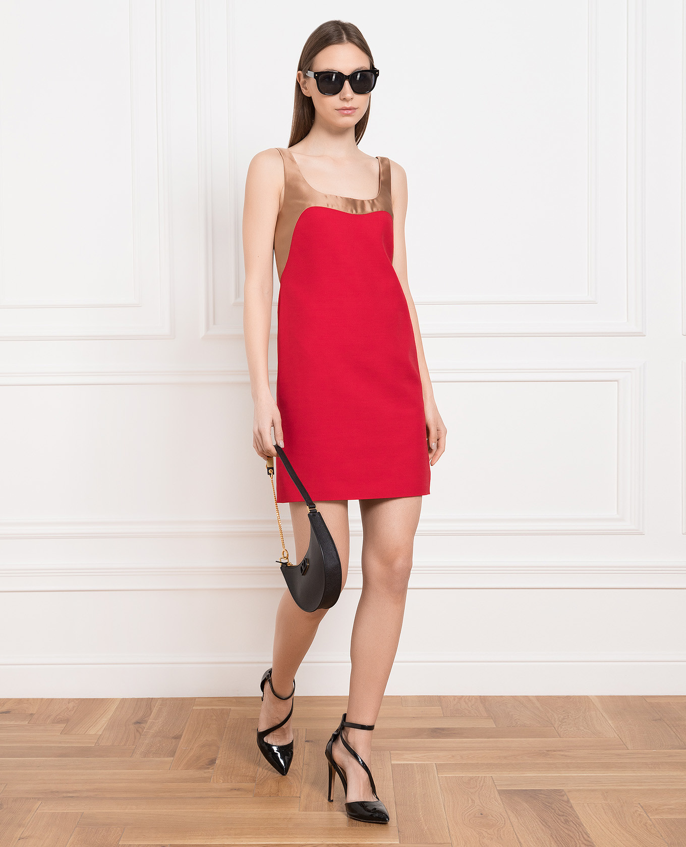 

Red dress made of wool and silk Valentino