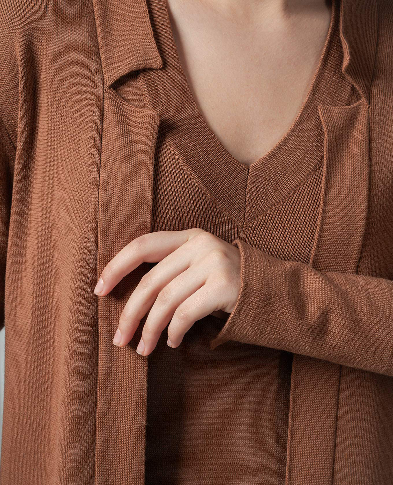 Brown cardigan made of wool Enrico Mandelli 5