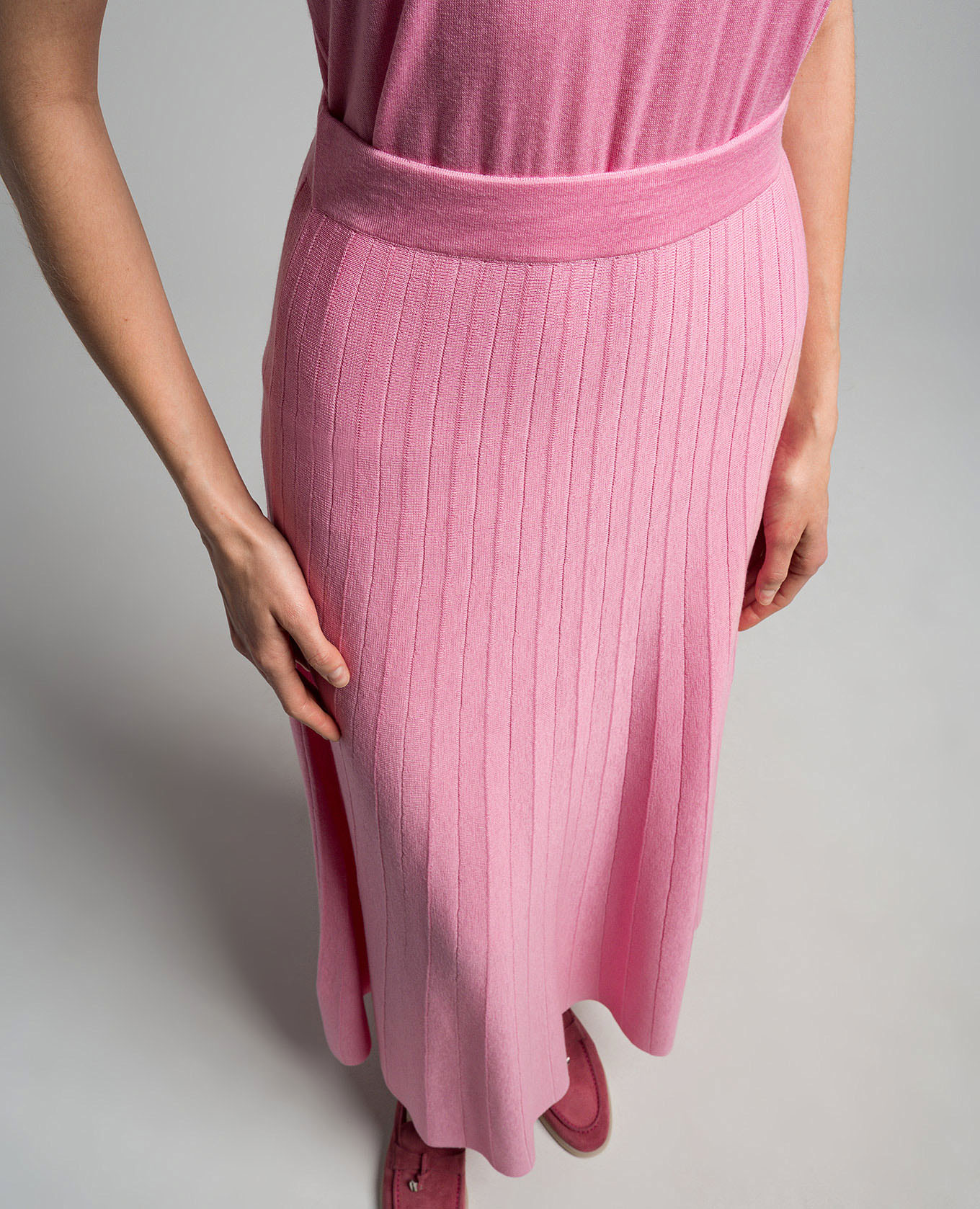 Pink wool pleated top and skirt suit Babe Pay Pls 5