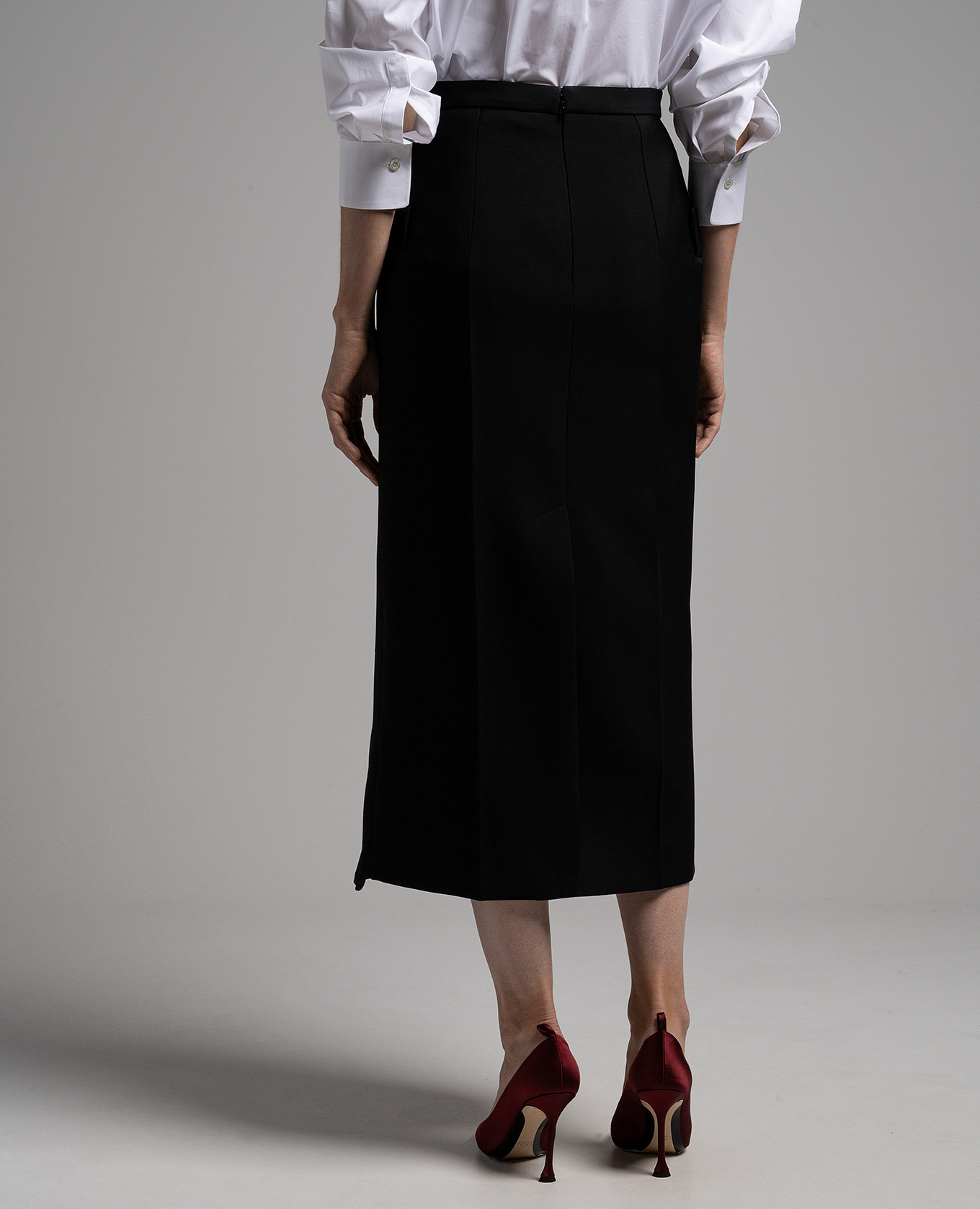 Black skirt made of wool in the form of an inverted jacket Alexander McQueen 4