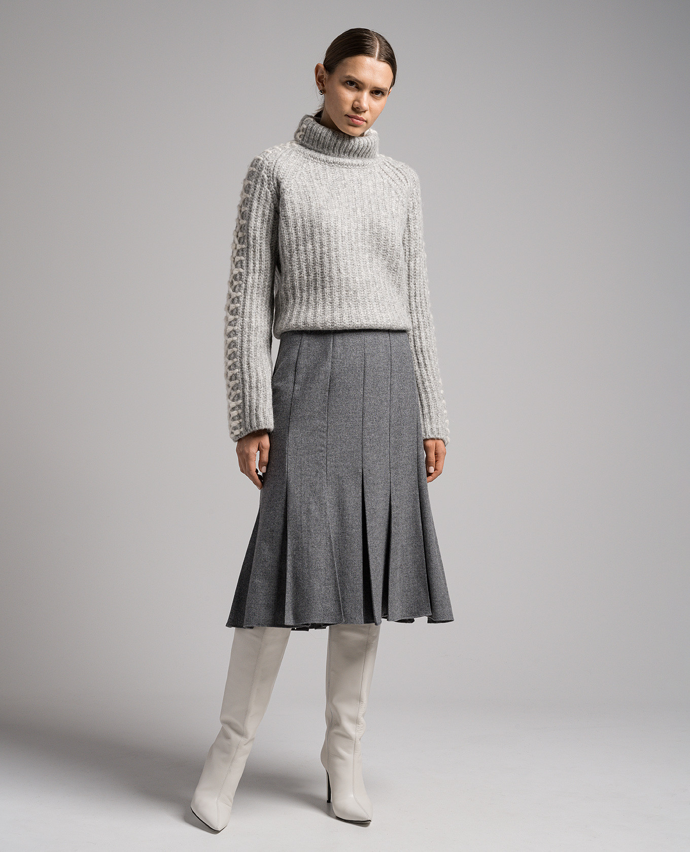 Gray sweater with textured embroidery Ermanno Scervino 2
