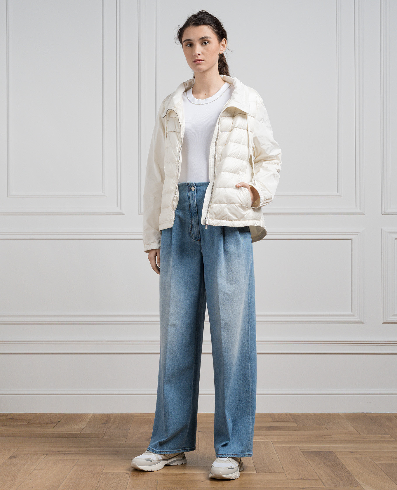 

White combo jacket with monil chain Peserico