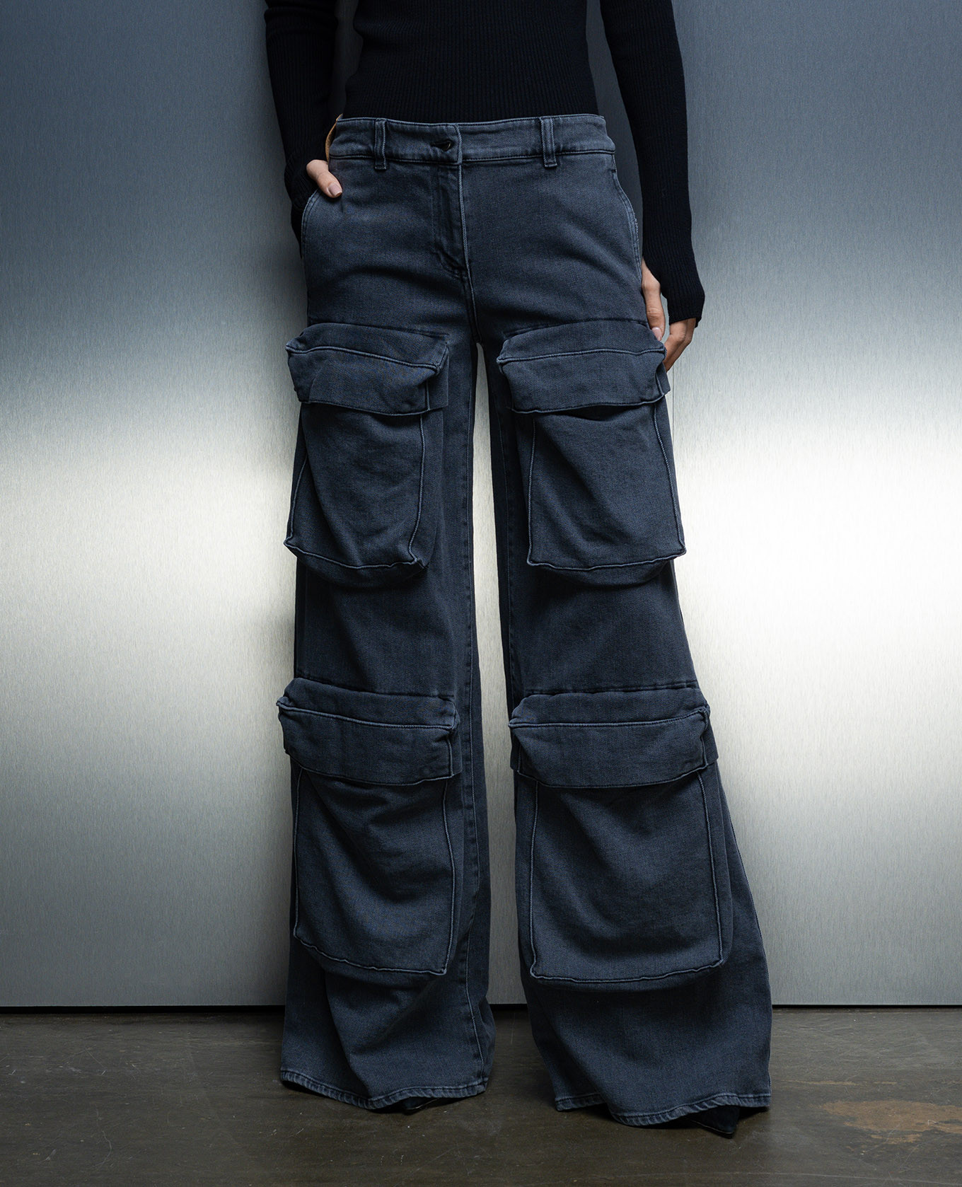 

Gray cargo jeans with logo patch Giuseppe Di Morabito Milano, Grey