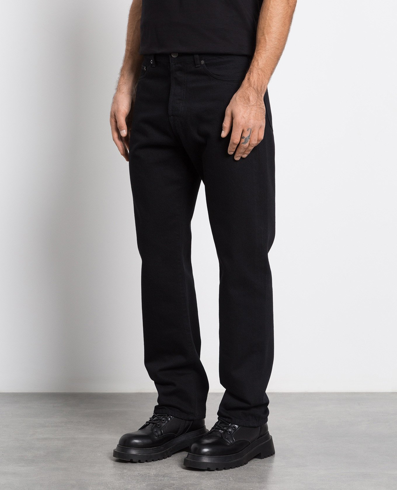 

Black Rockstud pyramid jeans Valentino