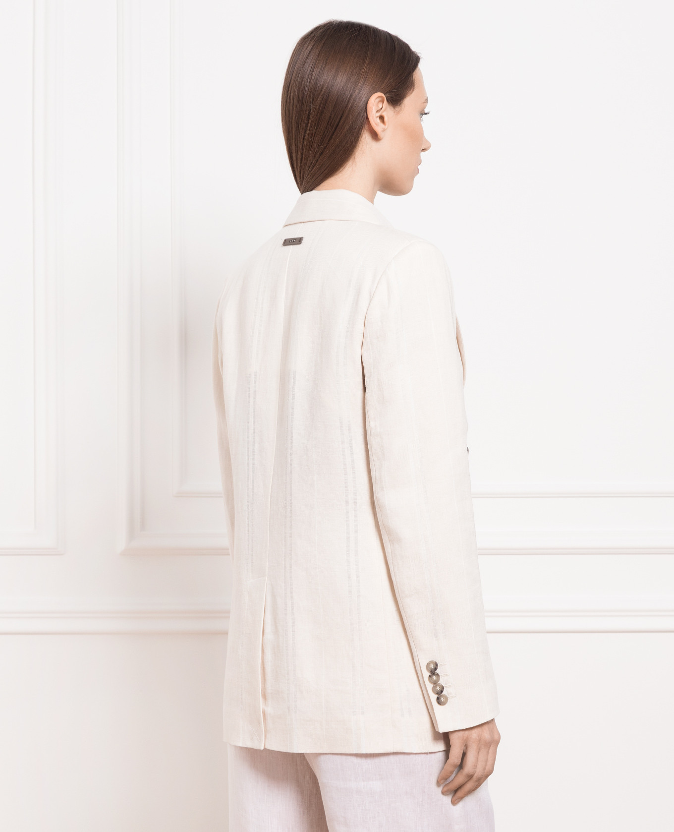 

Beige double-breasted jacket Peserico