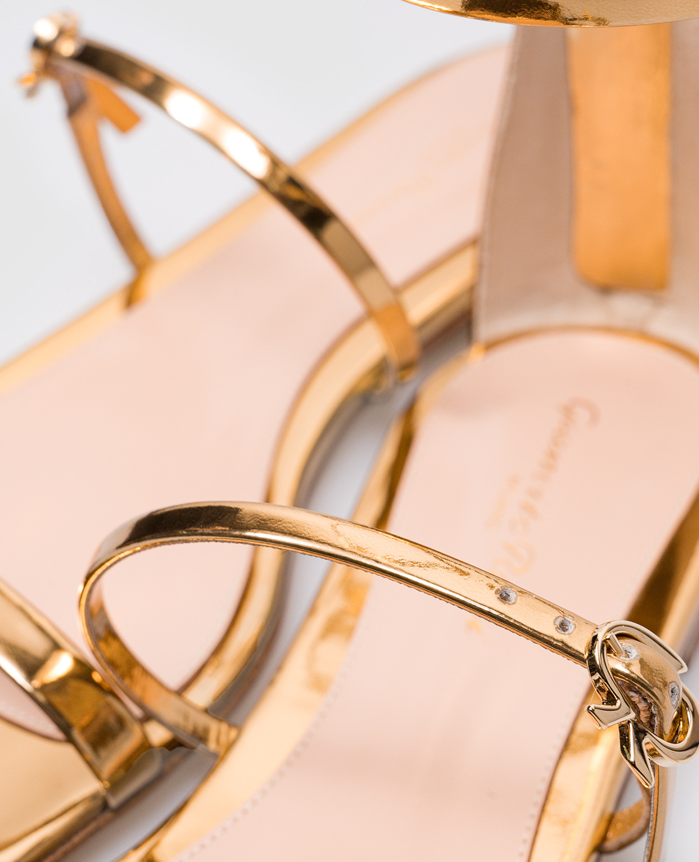 

Ribbon Downtown gold leather sandals Gianvito Rossi, Golden