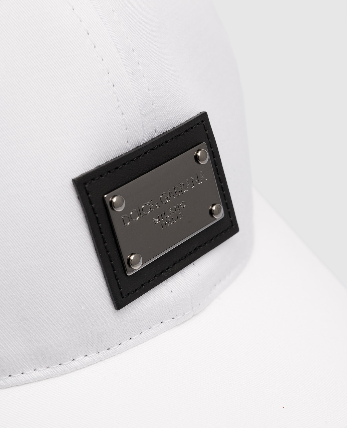 

White cap with metal logo Dolce&Gabbana