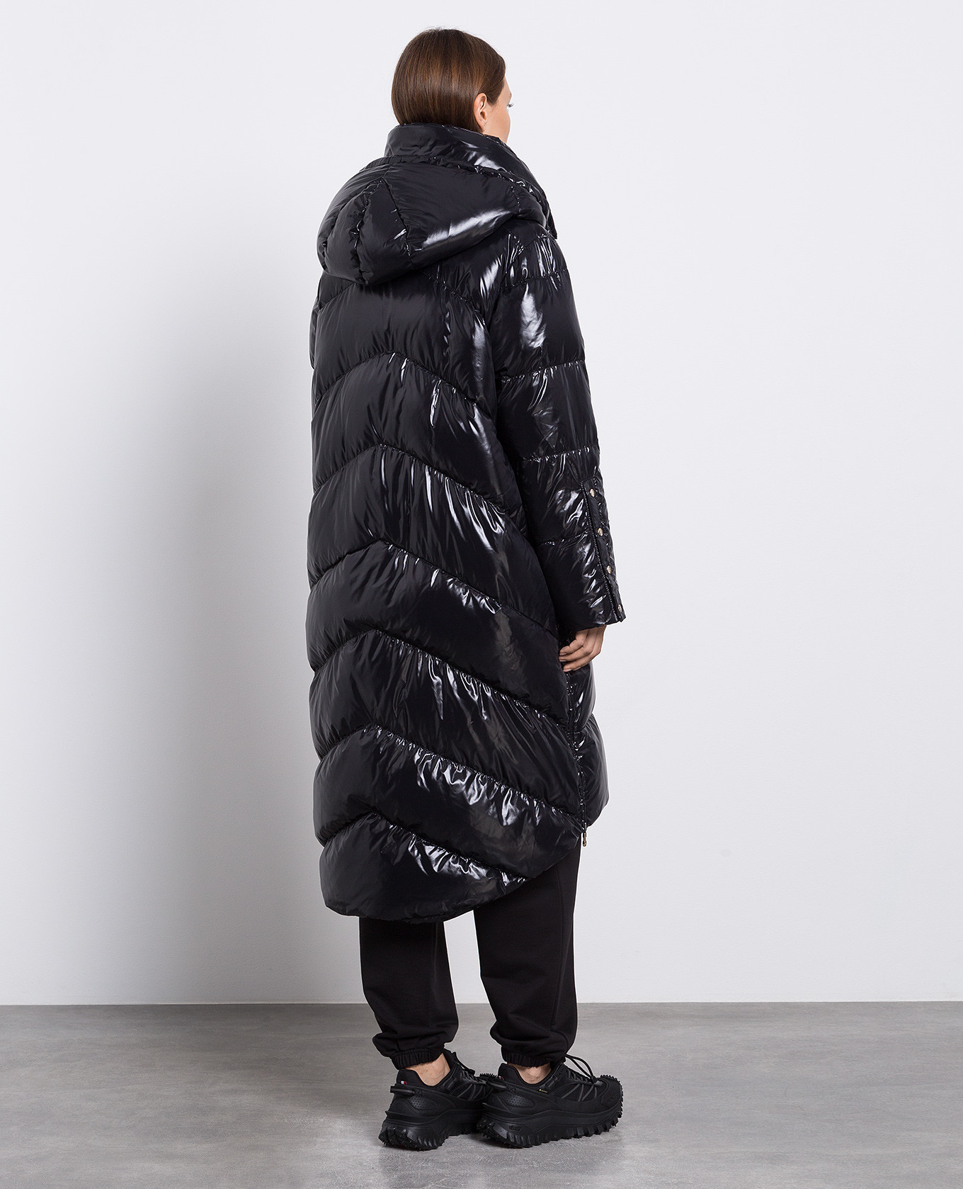 Black down jacket with logo Stilnology 4