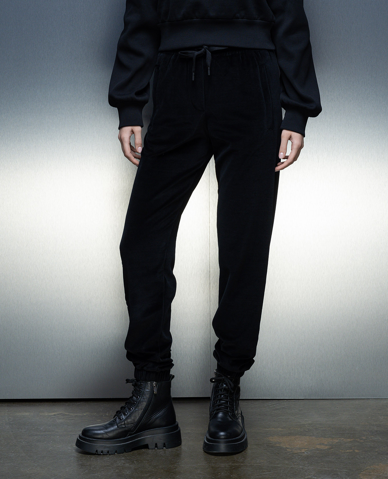 

Black joggers with textured logo Dolce&Gabbana