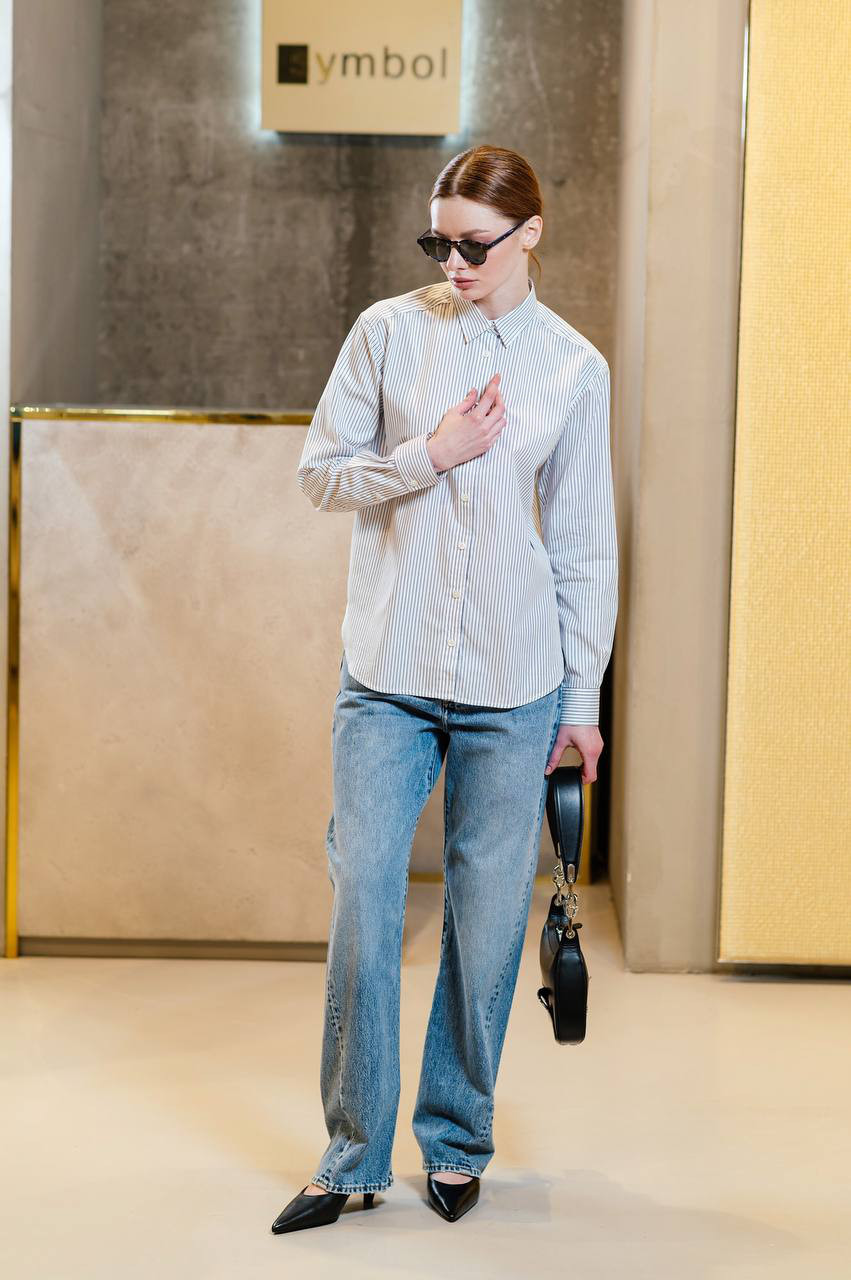 

Blue jeans with a distressed effect Toteme, Light blue