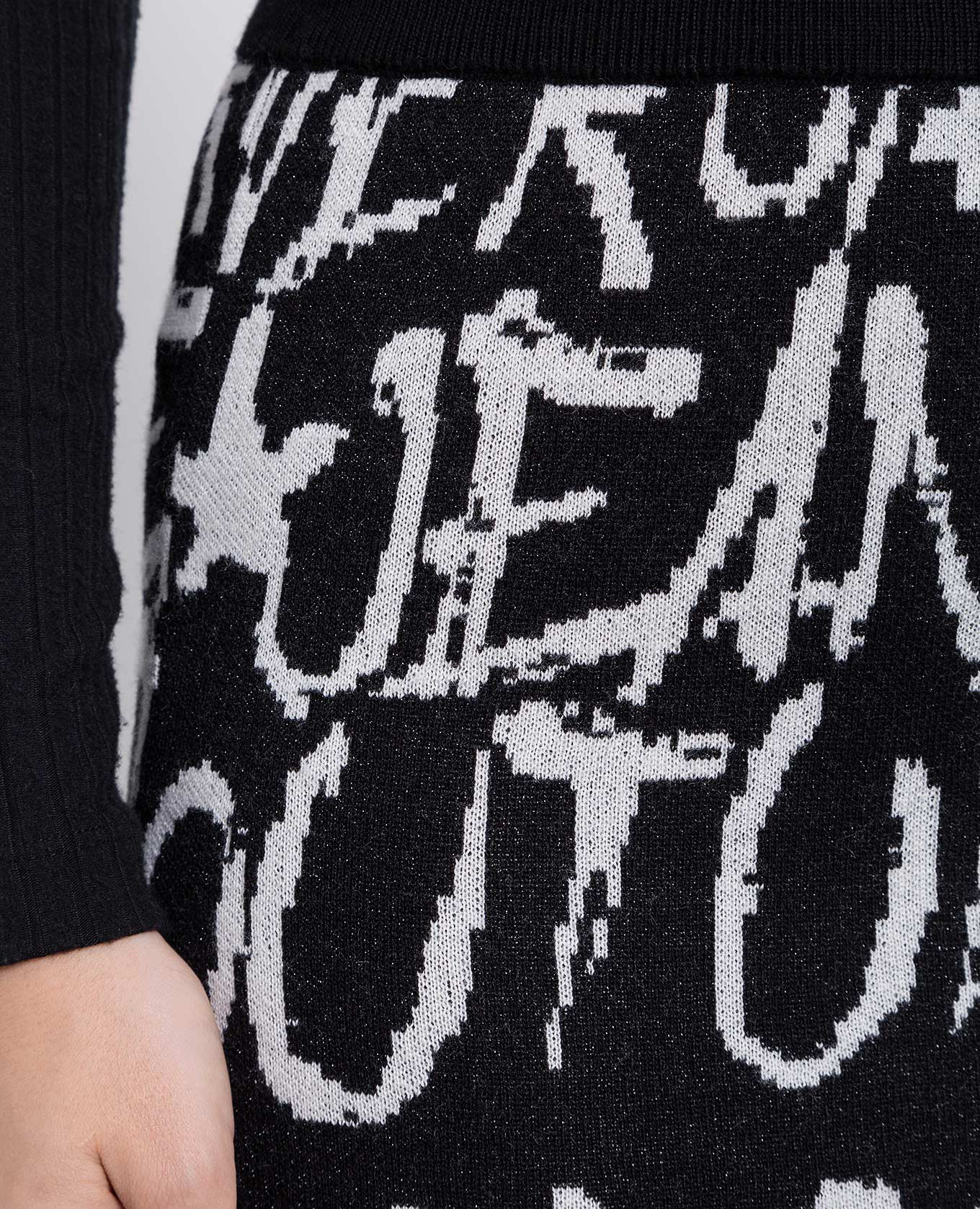 Logo Brush Couture black pencil skirt Versace Jeans Couture 5