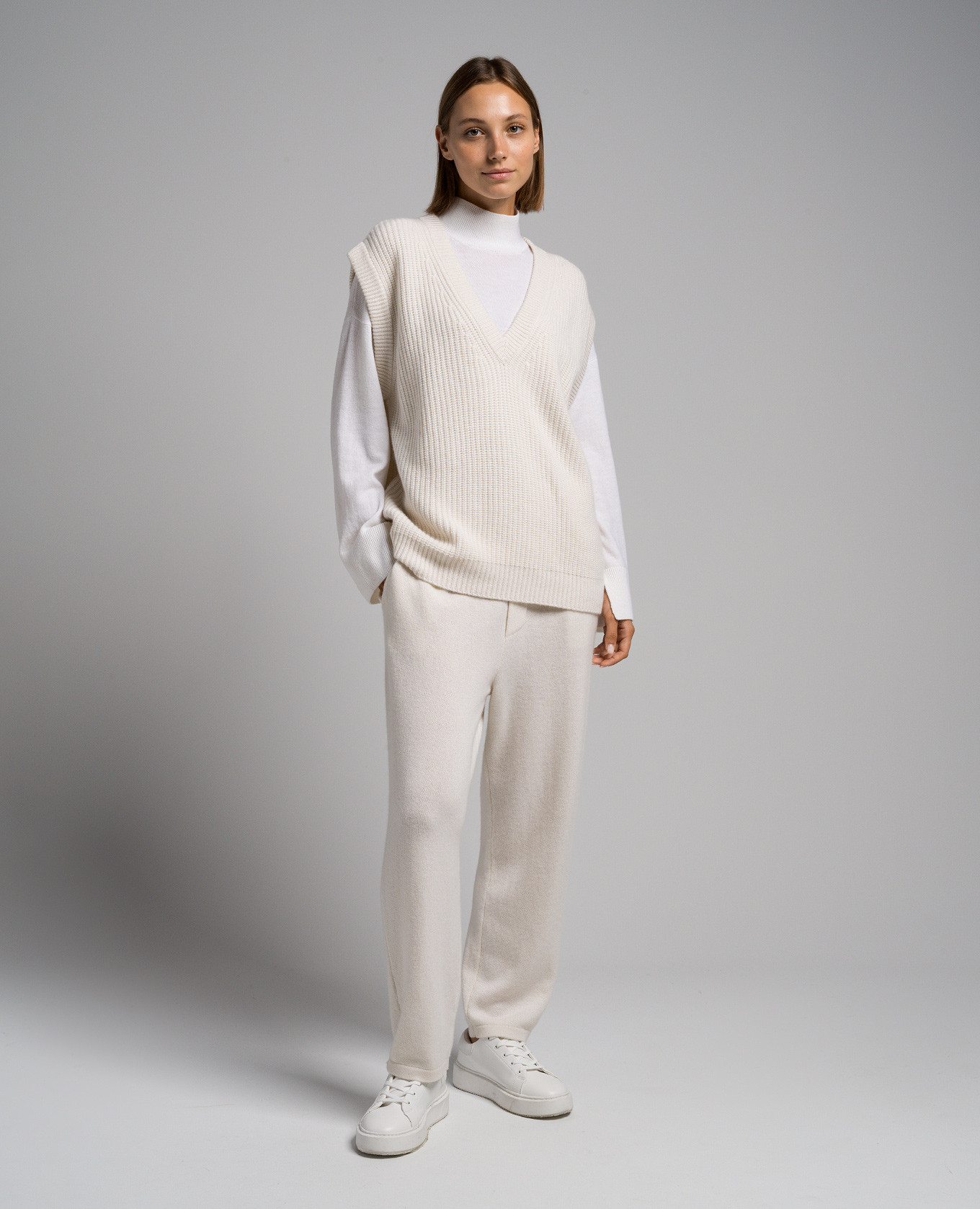 Raine white cashmere vest LISA YANG 2