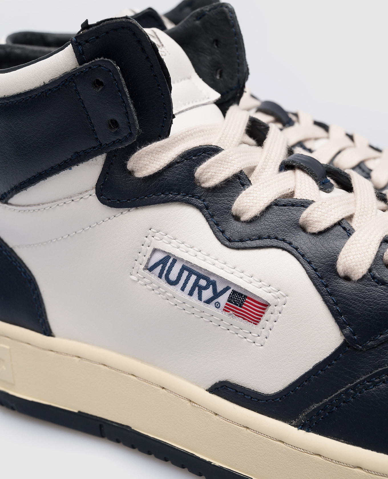 

Blue leather high-tops with logo AUTRY
