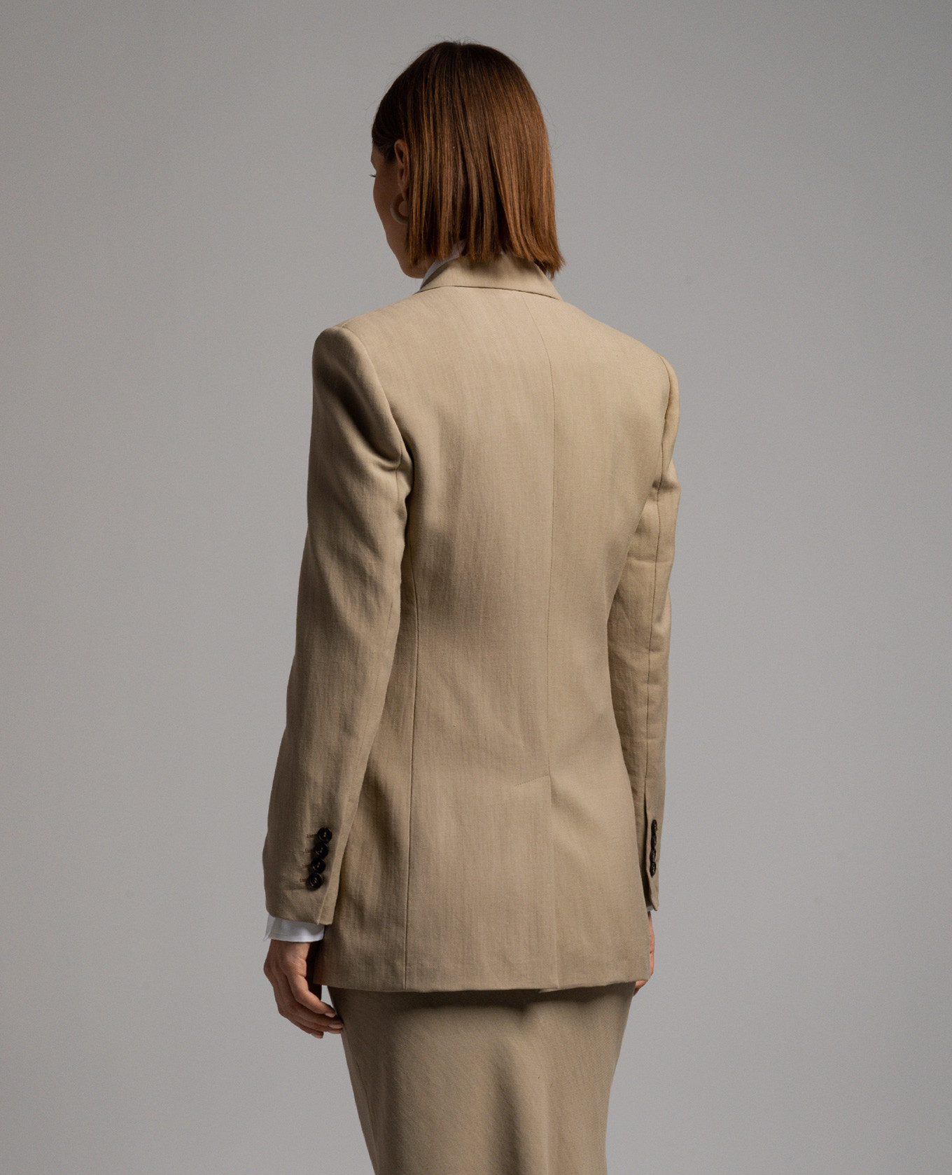 Beige linen jacket with monil chain Brunello Cucinelli 4
